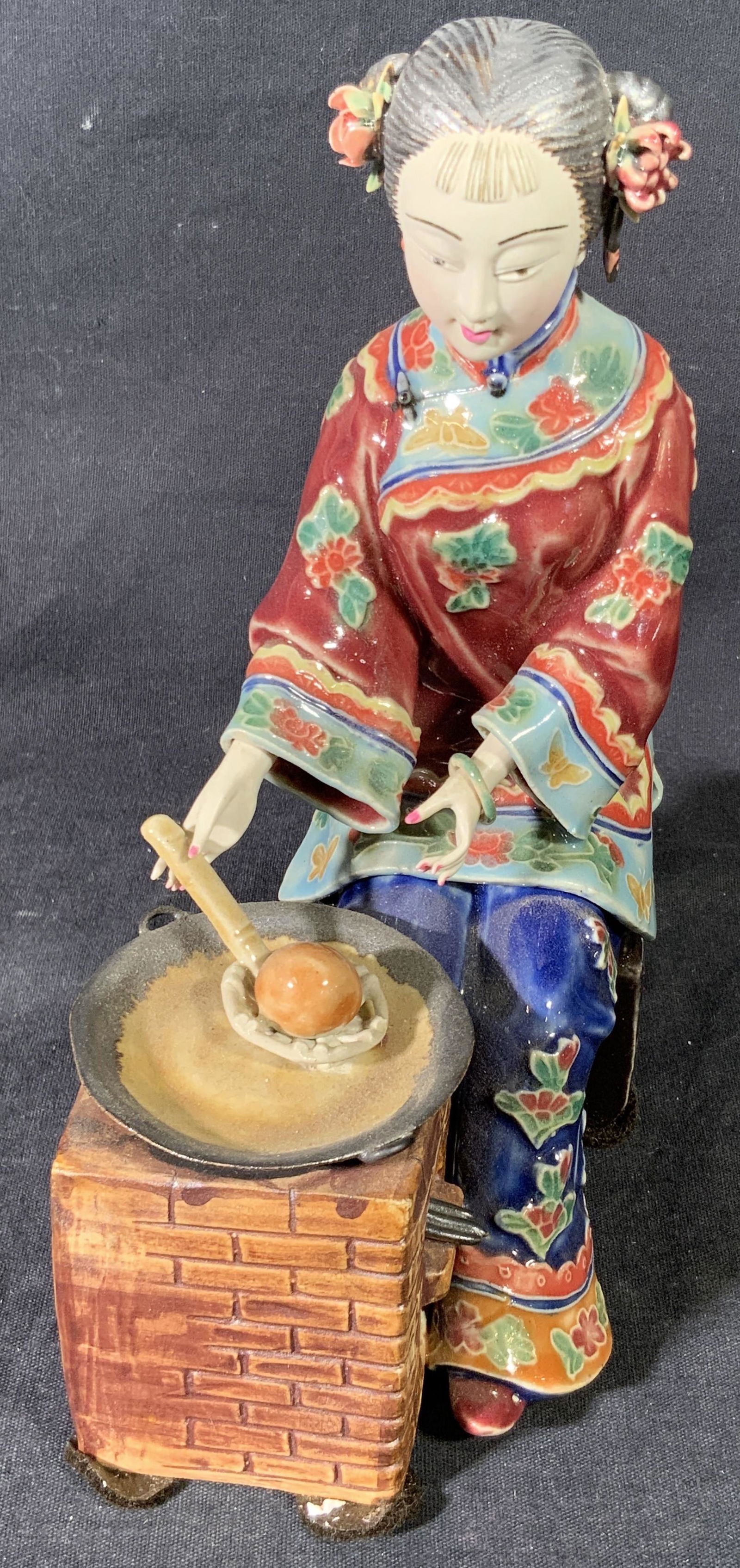 Vntg Signed Ceramic Asian Female Cooking Figural (1 of 16)