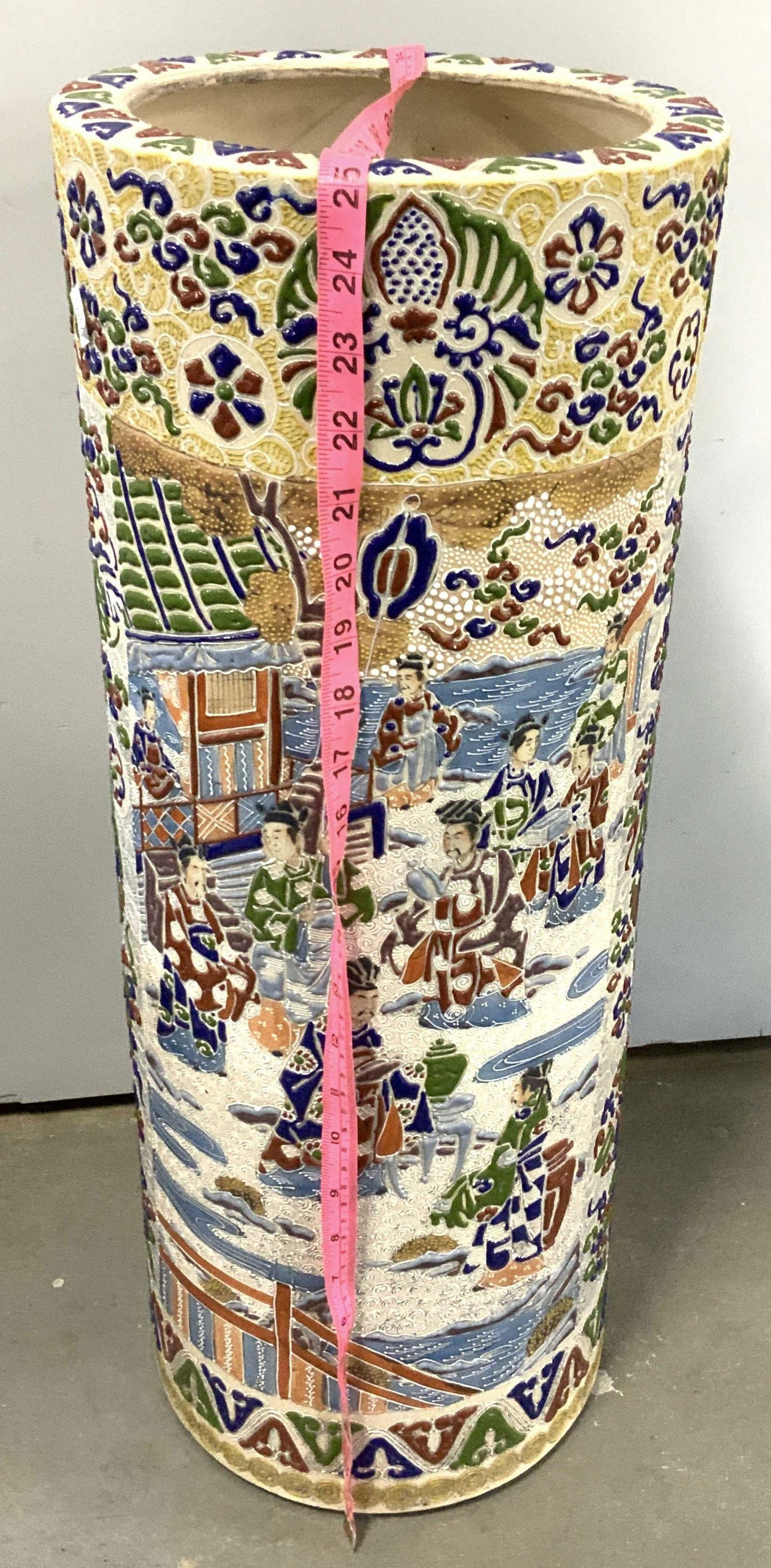 Embossed Ceramic Asian Umbrella Holder (1 of 11)