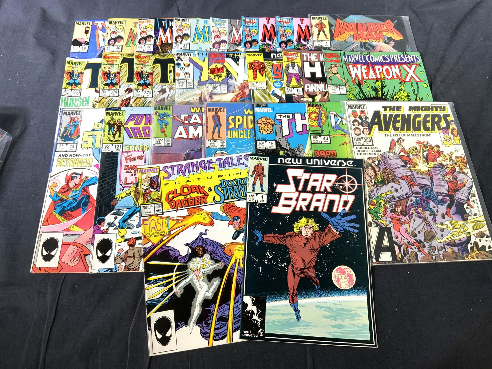 Group Lot Assorted MARVEL Vintage Comics (1 of 9)