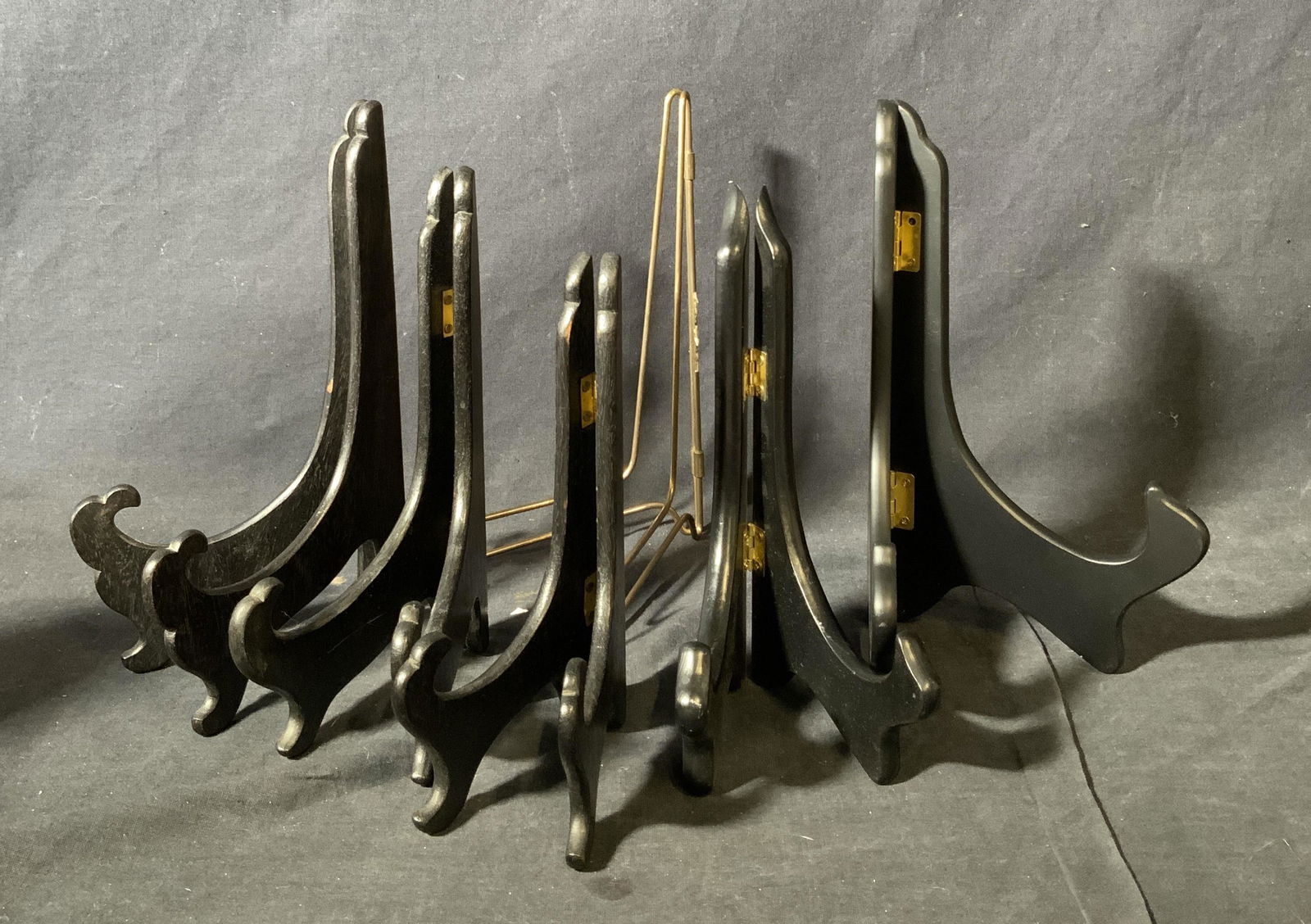 Lot of 6 Wood and Metal Easels (1 of 5)