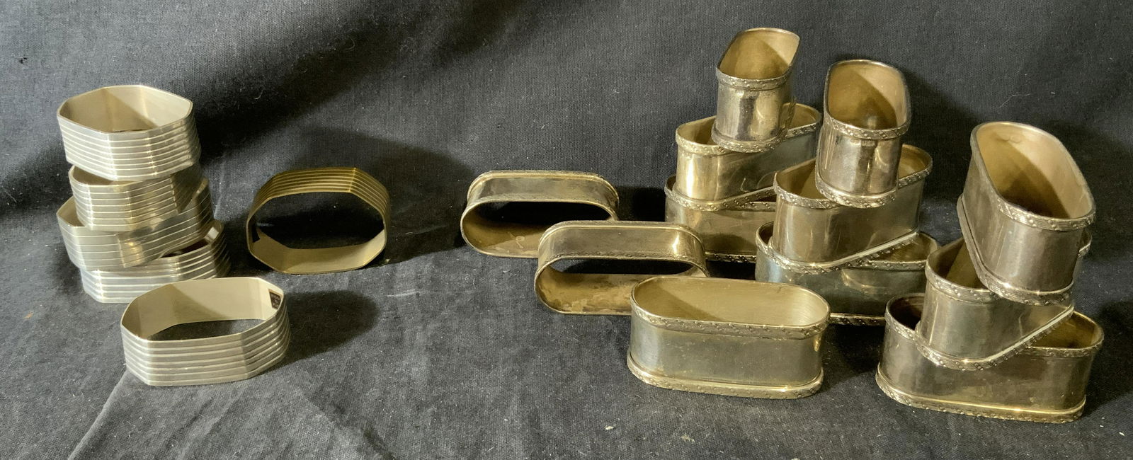 Lot 2 Sets of Silver Tone Napkin Rings (1 of 6)