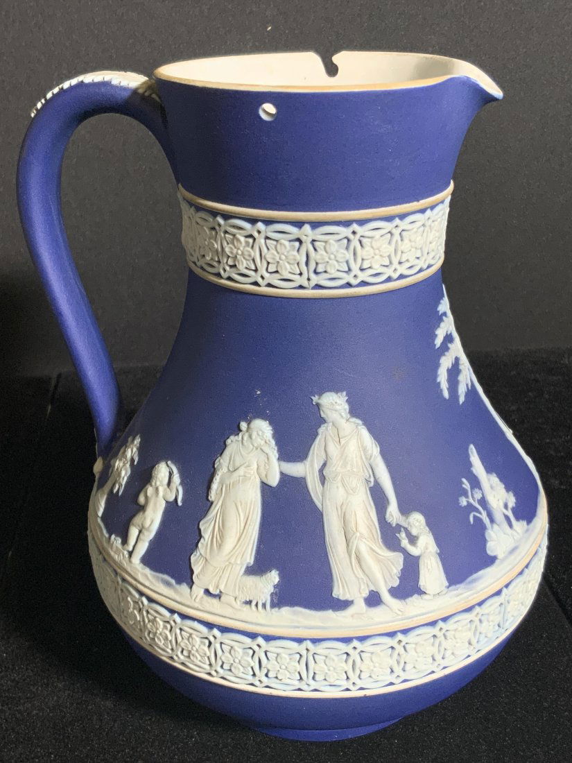 WEDGWOOD English Porcelain Jasperware Pitcher (1 of 10)