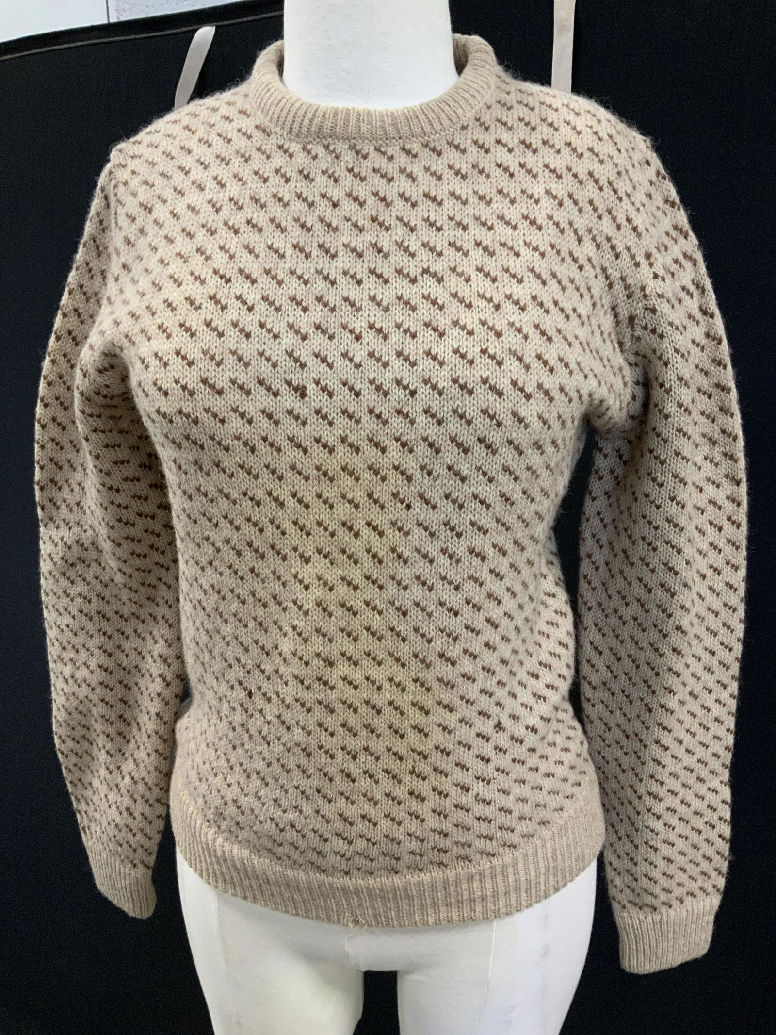 Grp 3 Vntg Wool Unisex Sweaters, Whitney Wellez (1 of 8)