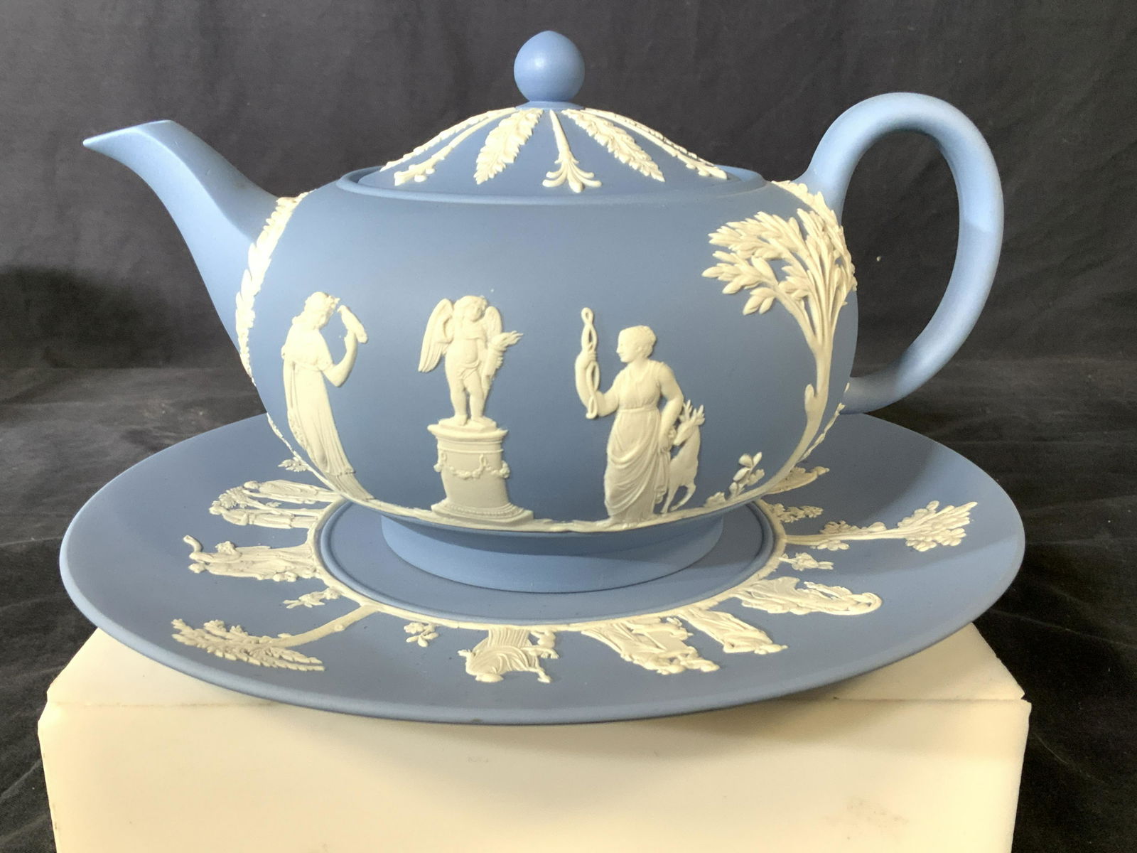Lrg Set 7 Lt Blue Wedgwood Tea Set +Tableware (1 of 14)