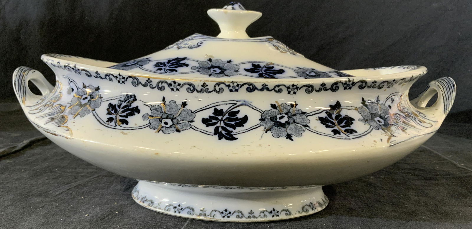 Blue & White Handled Tureen (1 of 7)