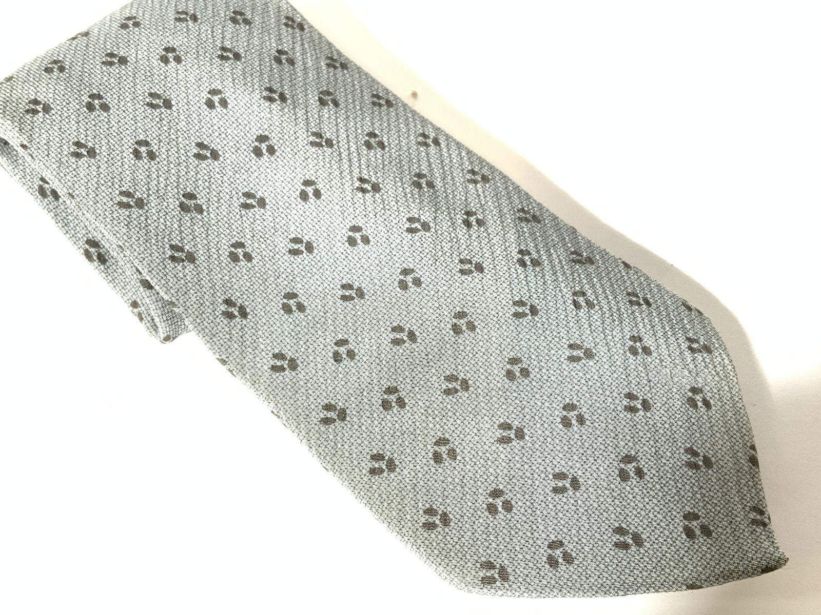 ARMANI Grey SILK Menâ€™s Shirt Tie (1 of 6)
