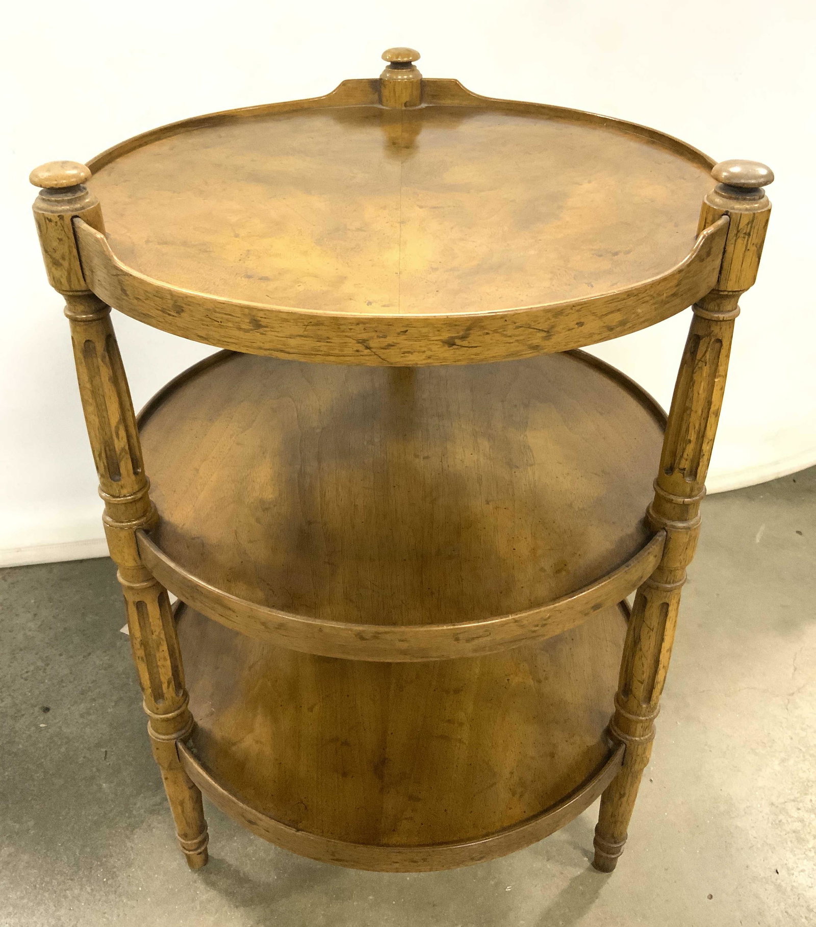 Vntg DREXEL HERITAGE Round Tri Level Side Table (1 of 9)