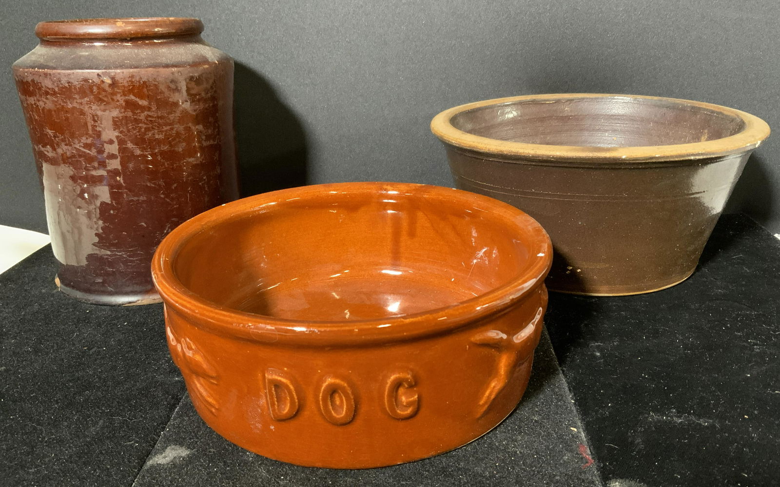 Lot 3 Earthenware & Ceramic Vessels (1 of 5)