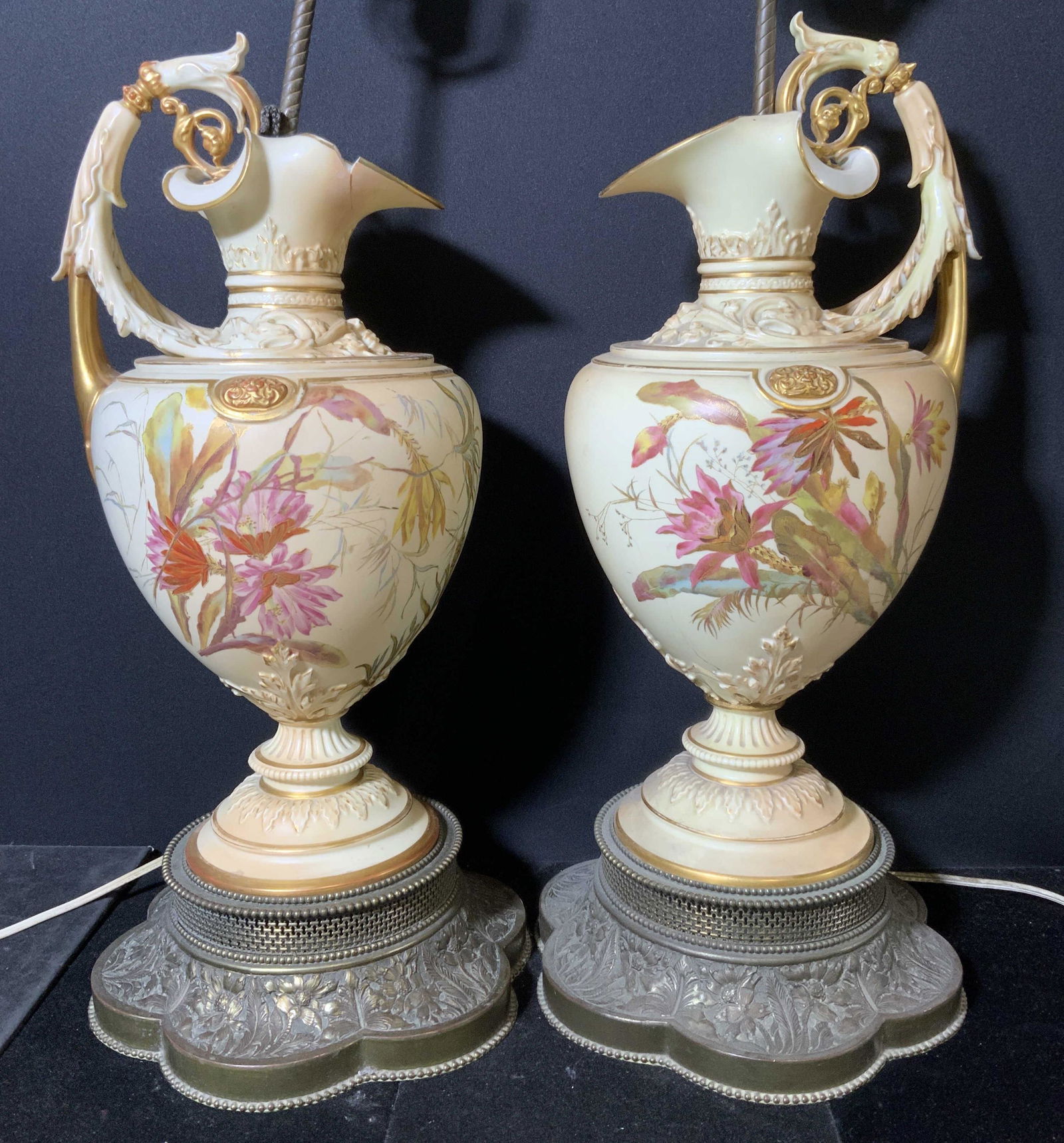 Vintage Hand Painted Ceramic Tabletop Lamps (1 of 10)