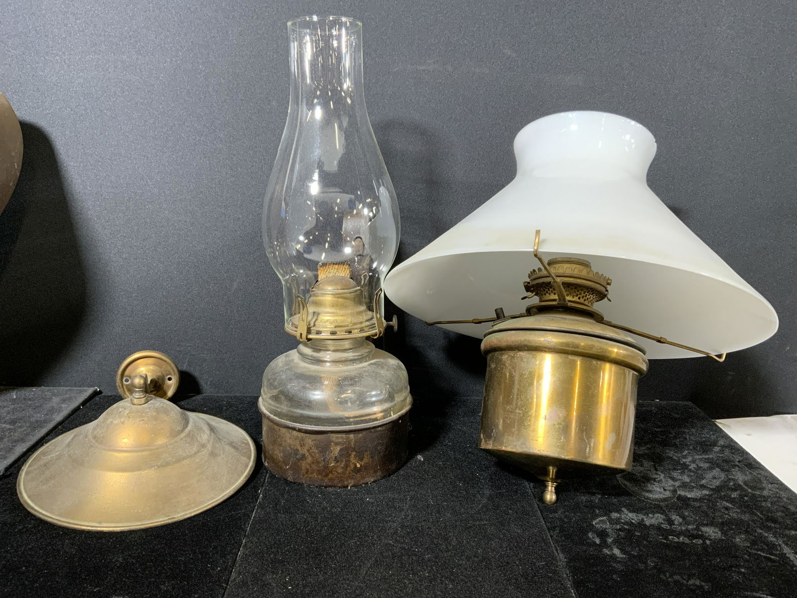 Lot 2 Wall Mounted Lamps (1 of 7)