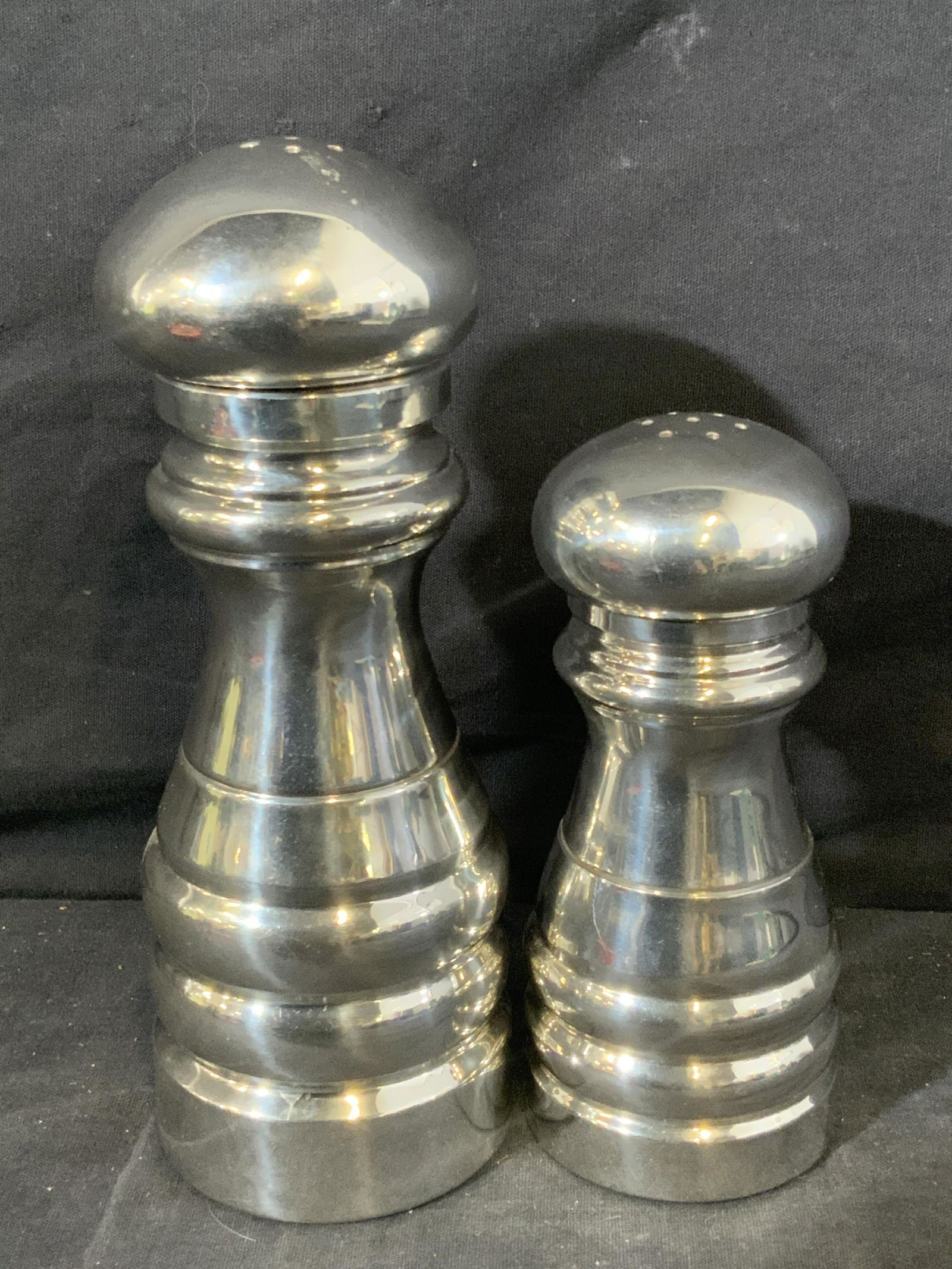 Pair SPADE Italian Pewter Salt & Pepper Grinders (1 of 9)