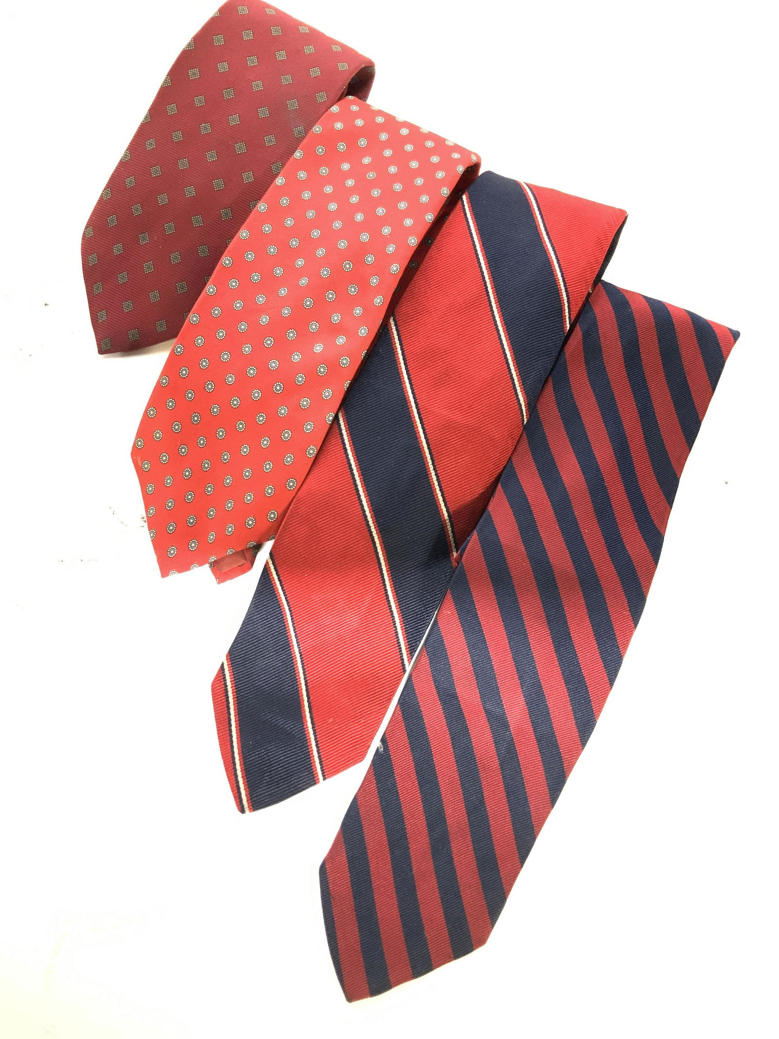 Large Lot Men’s Designer Silk Ties w Red Hues (1 of 7)