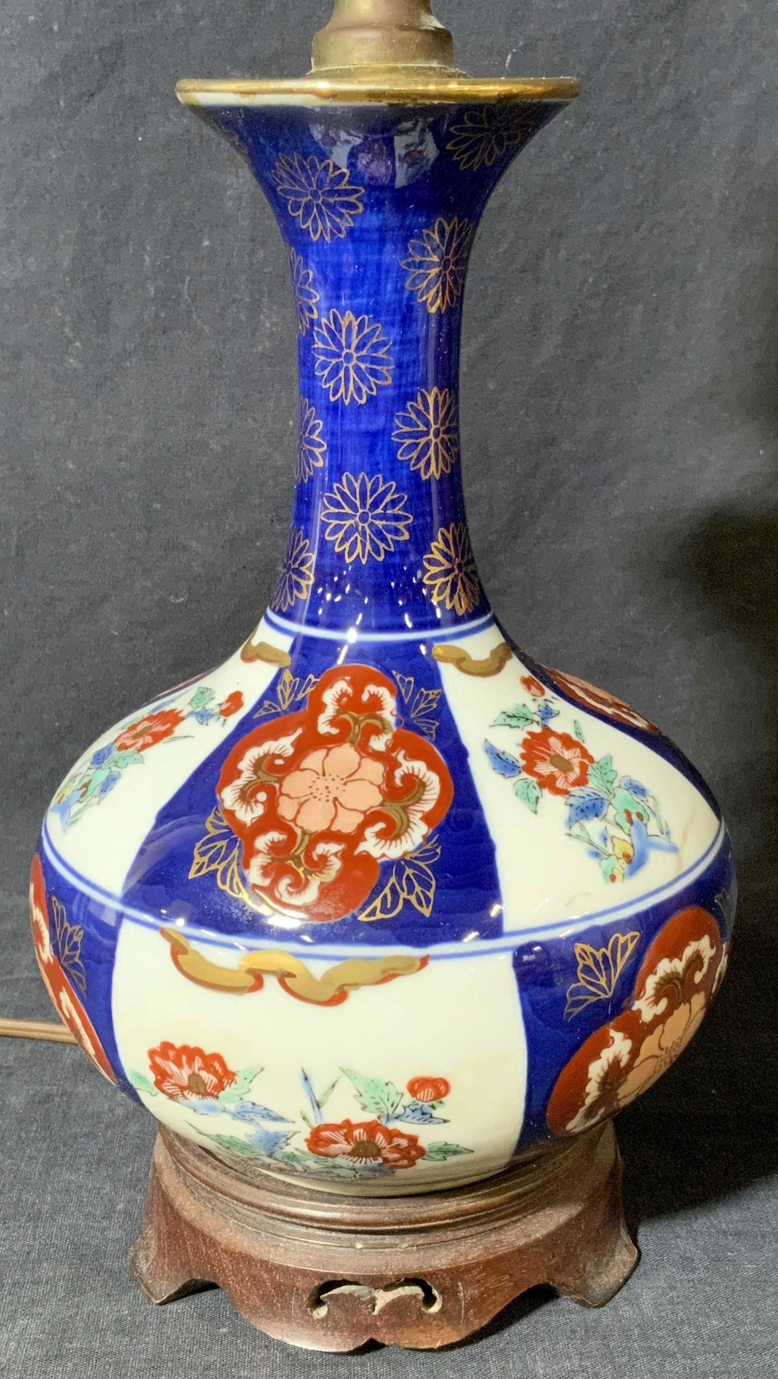 Vintage Asian Hand Painted Ceramic Lamp (1 of 10)