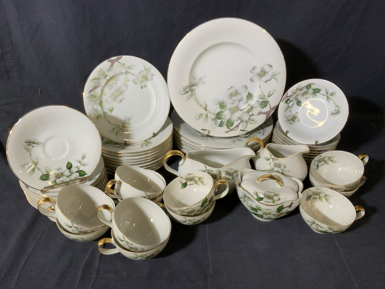 Group Lot MEITO China Serving Set, Japan (1 of 20)
