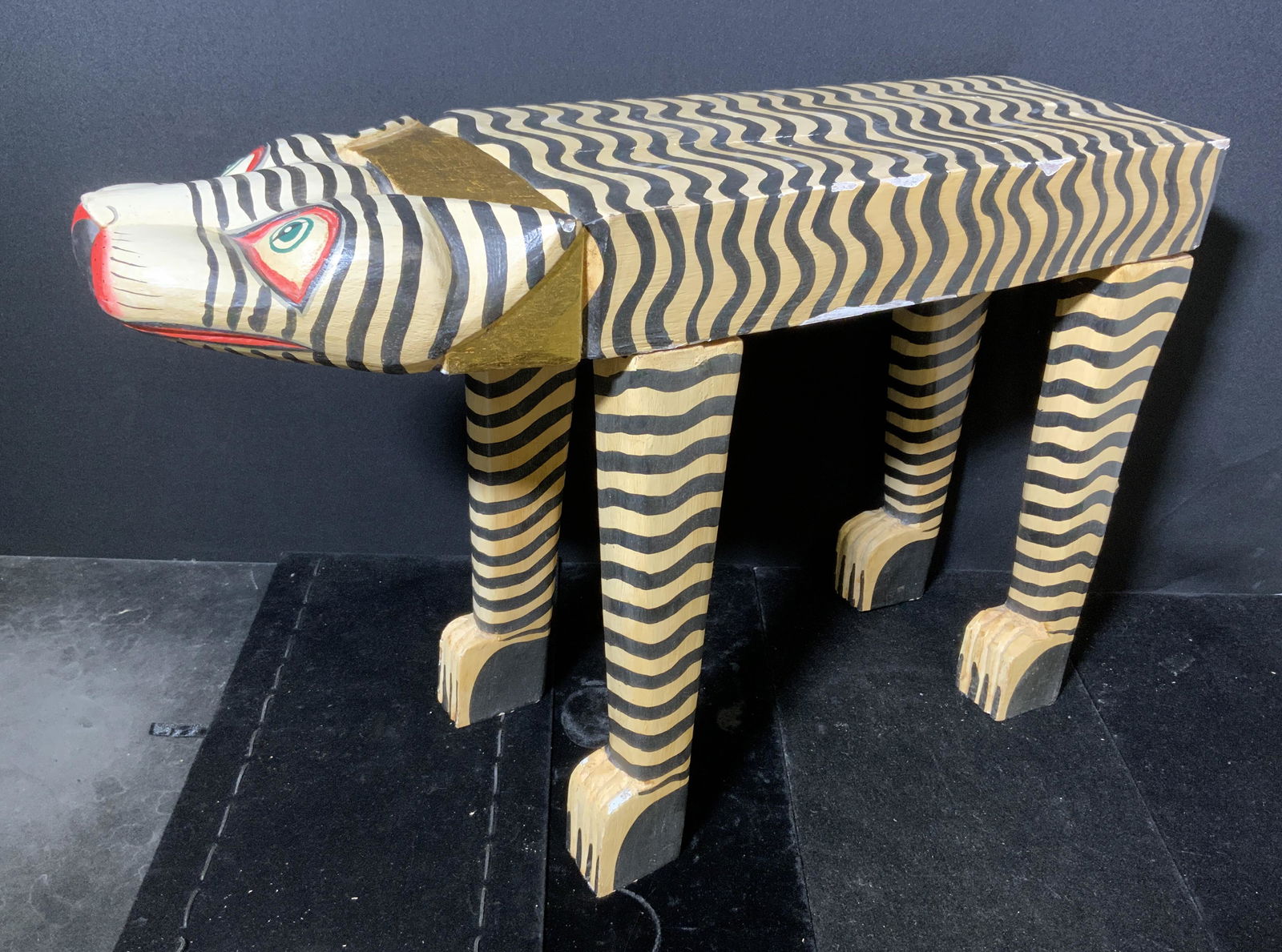 Indonesian Balinese Hand Crafted Cat Table Stand