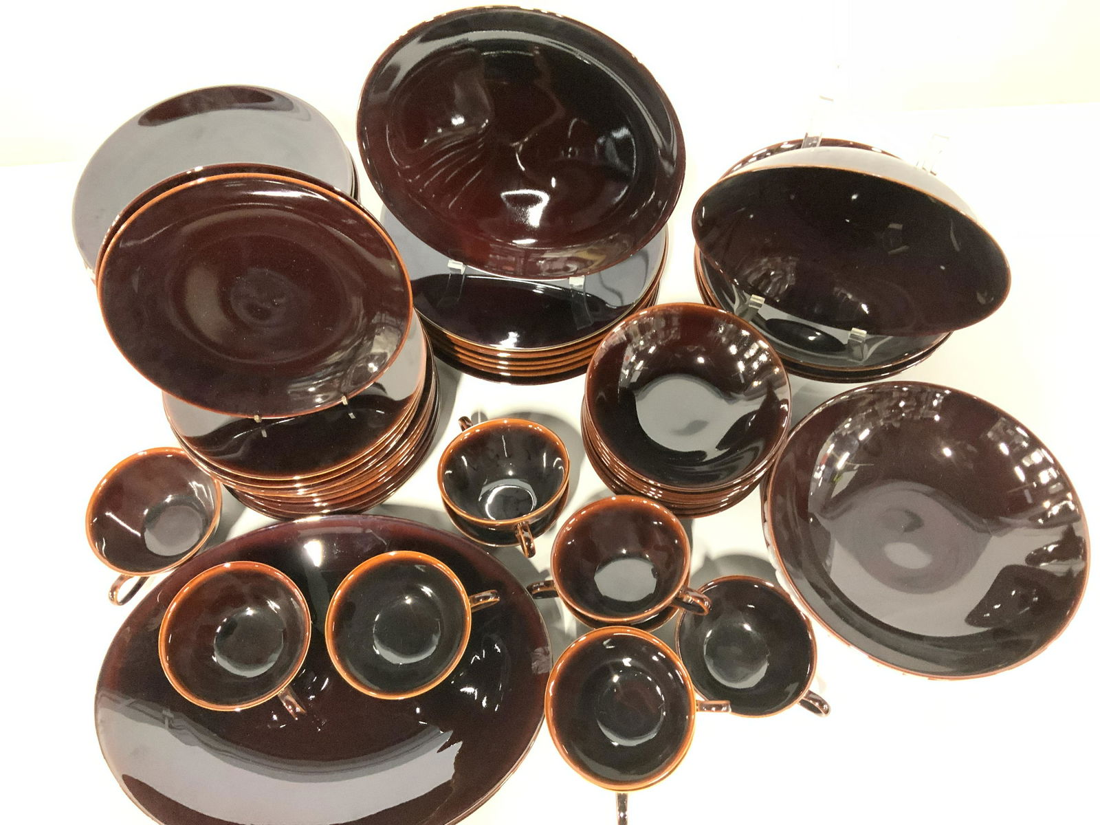 CALVIN KLEIN LUNA DINNERWARE SET 54 (1 of 10)