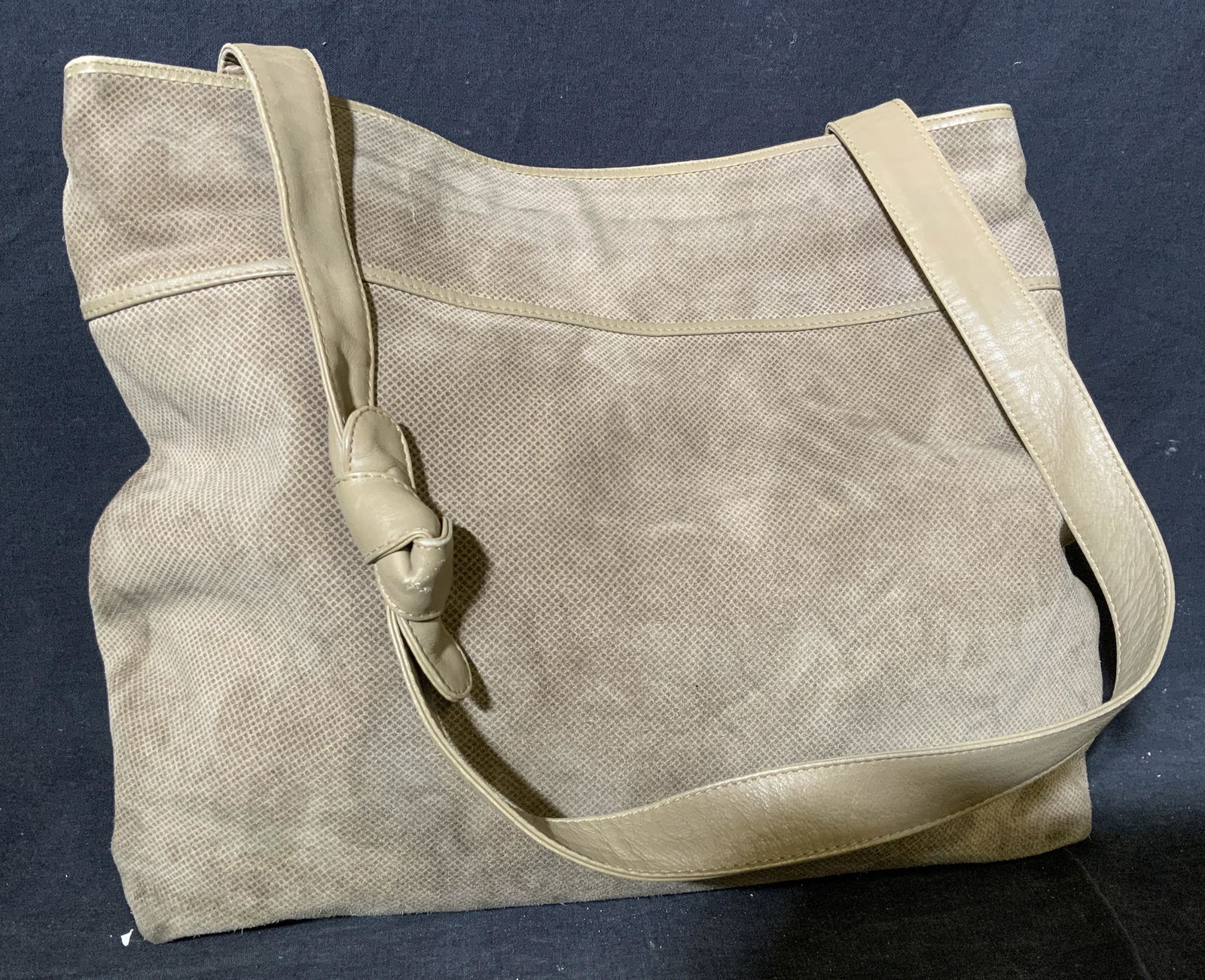 Vintage BOTTEGA VENETA Shoulder Bag (1 of 7)