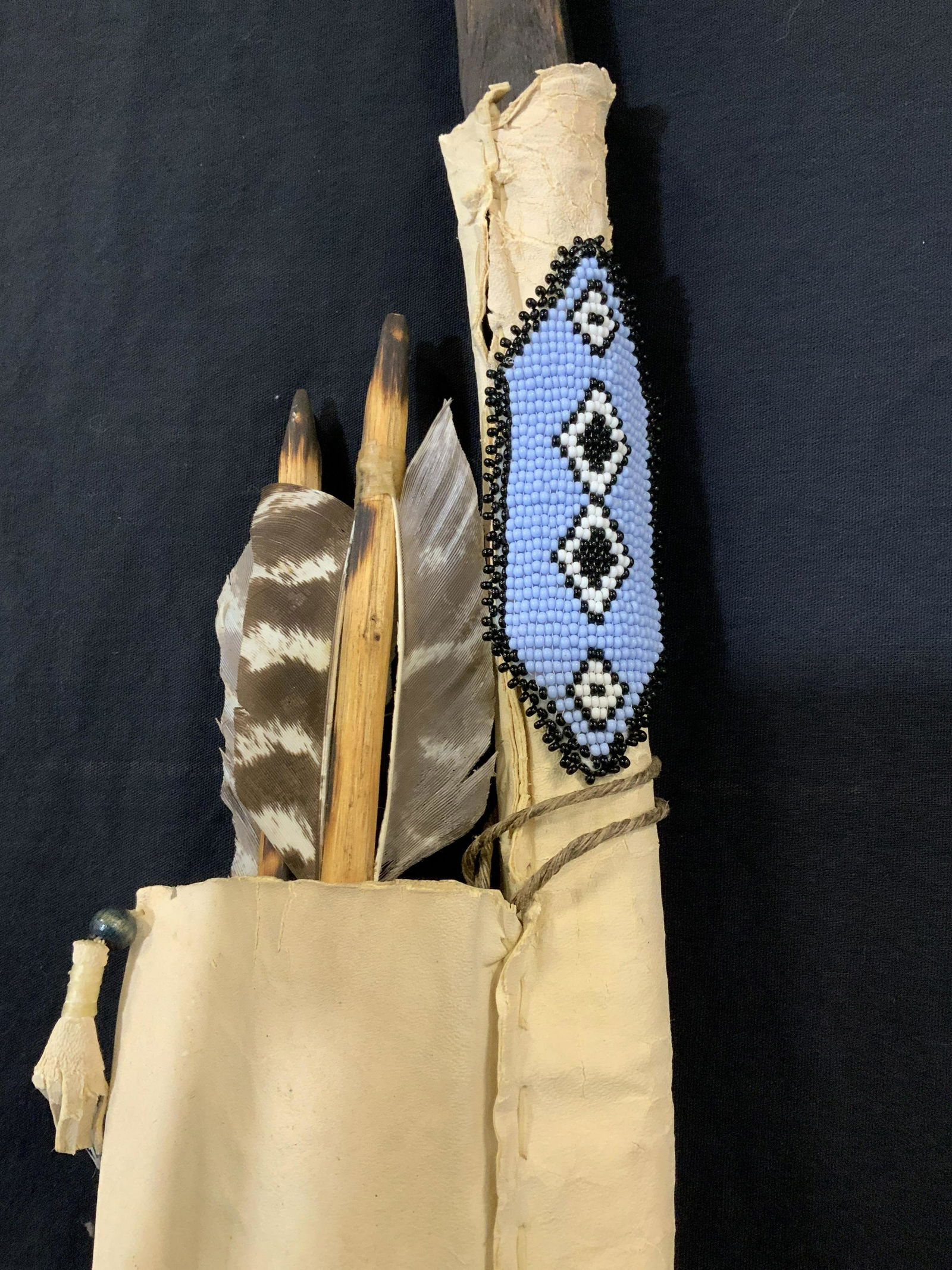 Native American Handmade Leather Bow & Arrow (1 of 15)