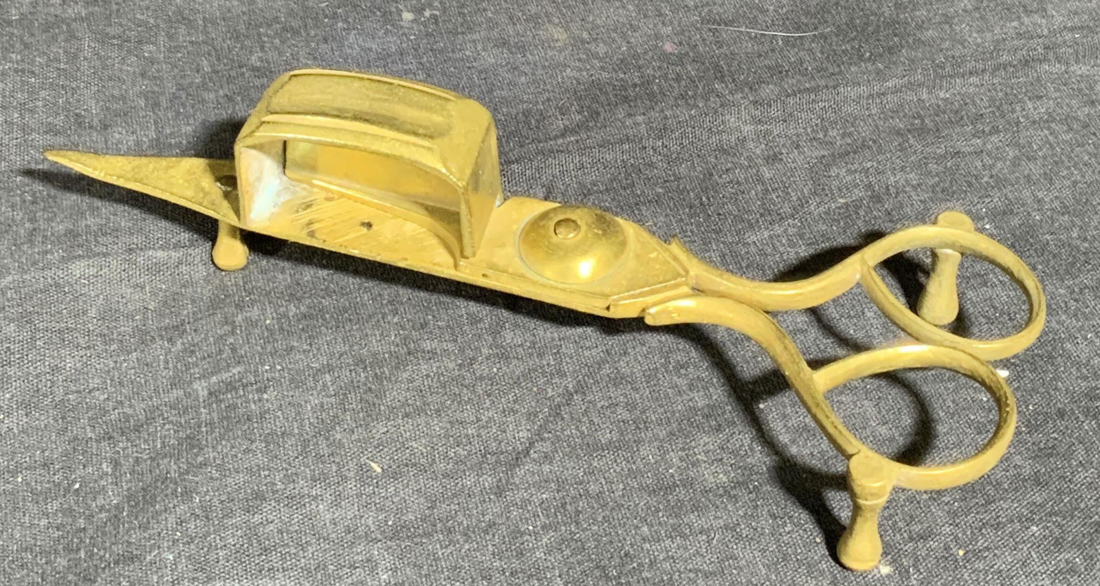 Vintage Brass Wick Cutter (1 of 4)
