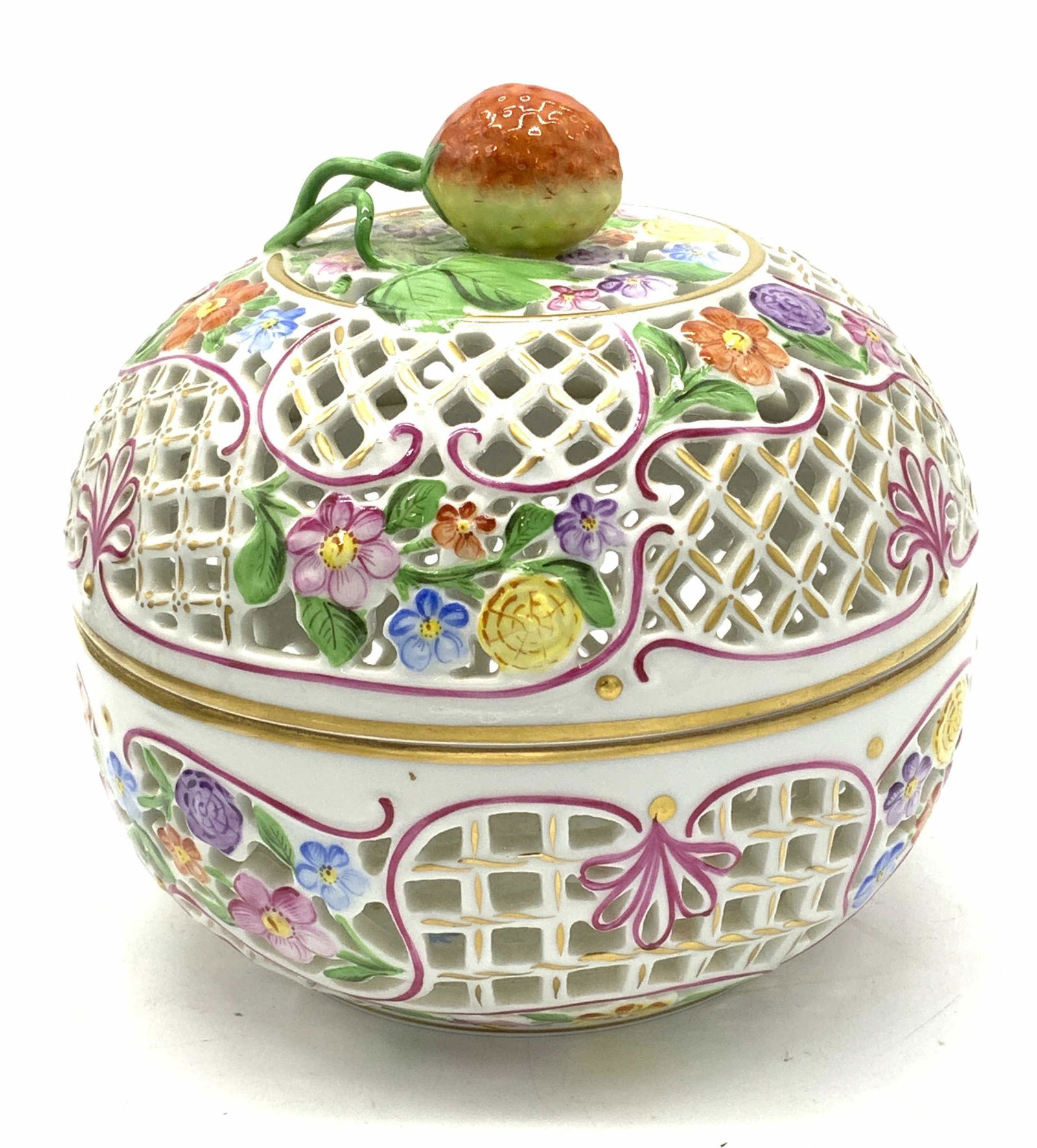 HEREND HUNGARY 6212 Hand Painted BonbonniÃ¨re (1 of 8)