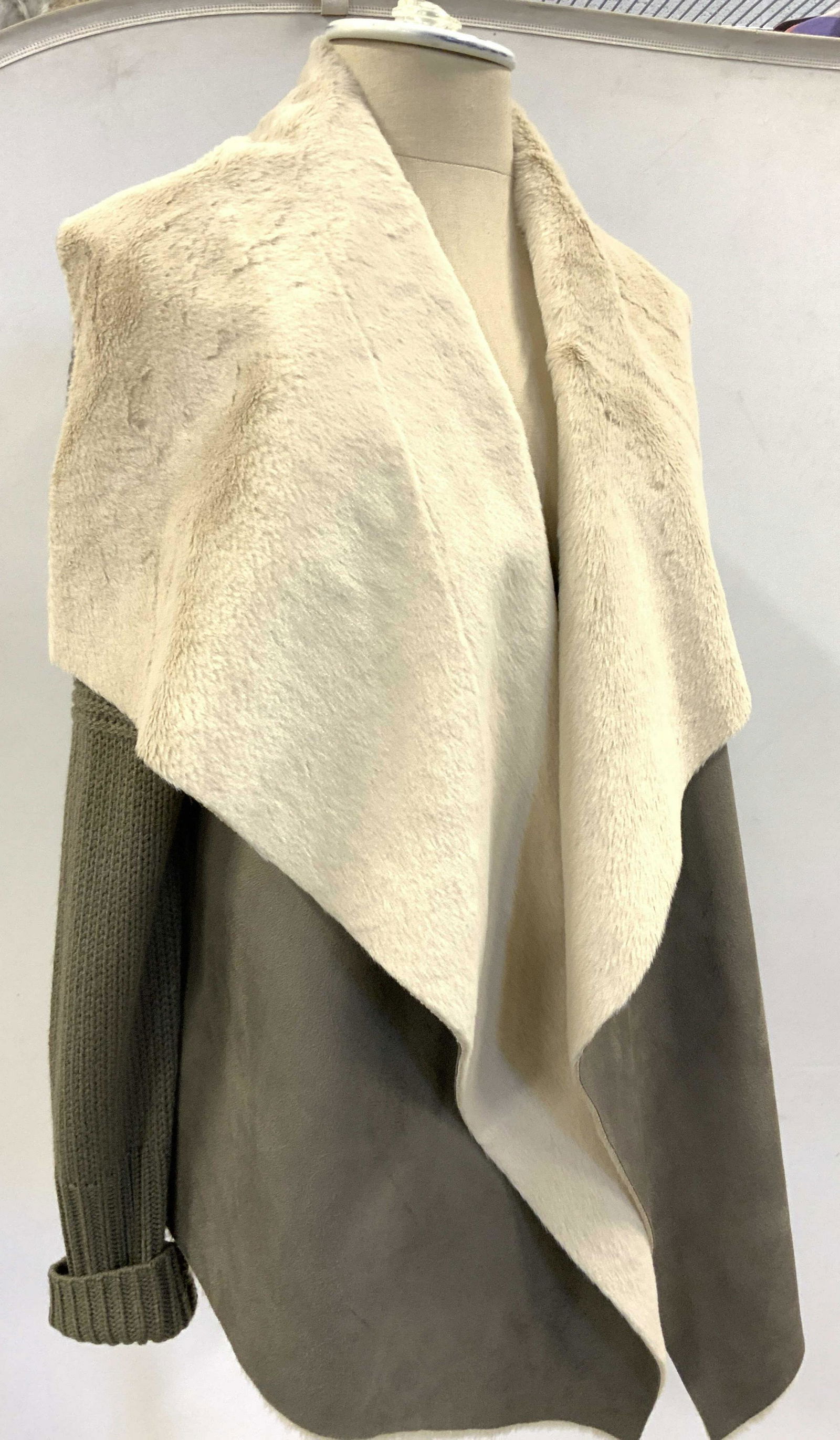 DOLCE CABO Knit & Faux Suede Contemporary Cardigan (1 of 10)