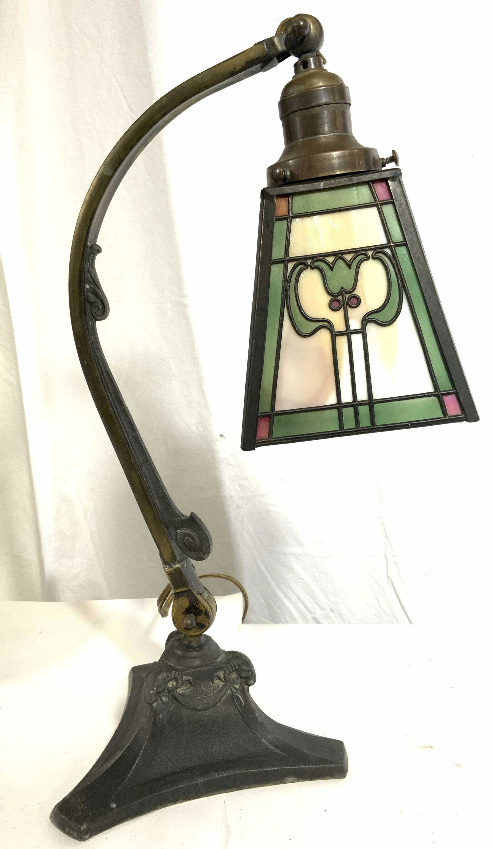 Vintage HANDEL Art Glass Lamp & Shade (1 of 10)