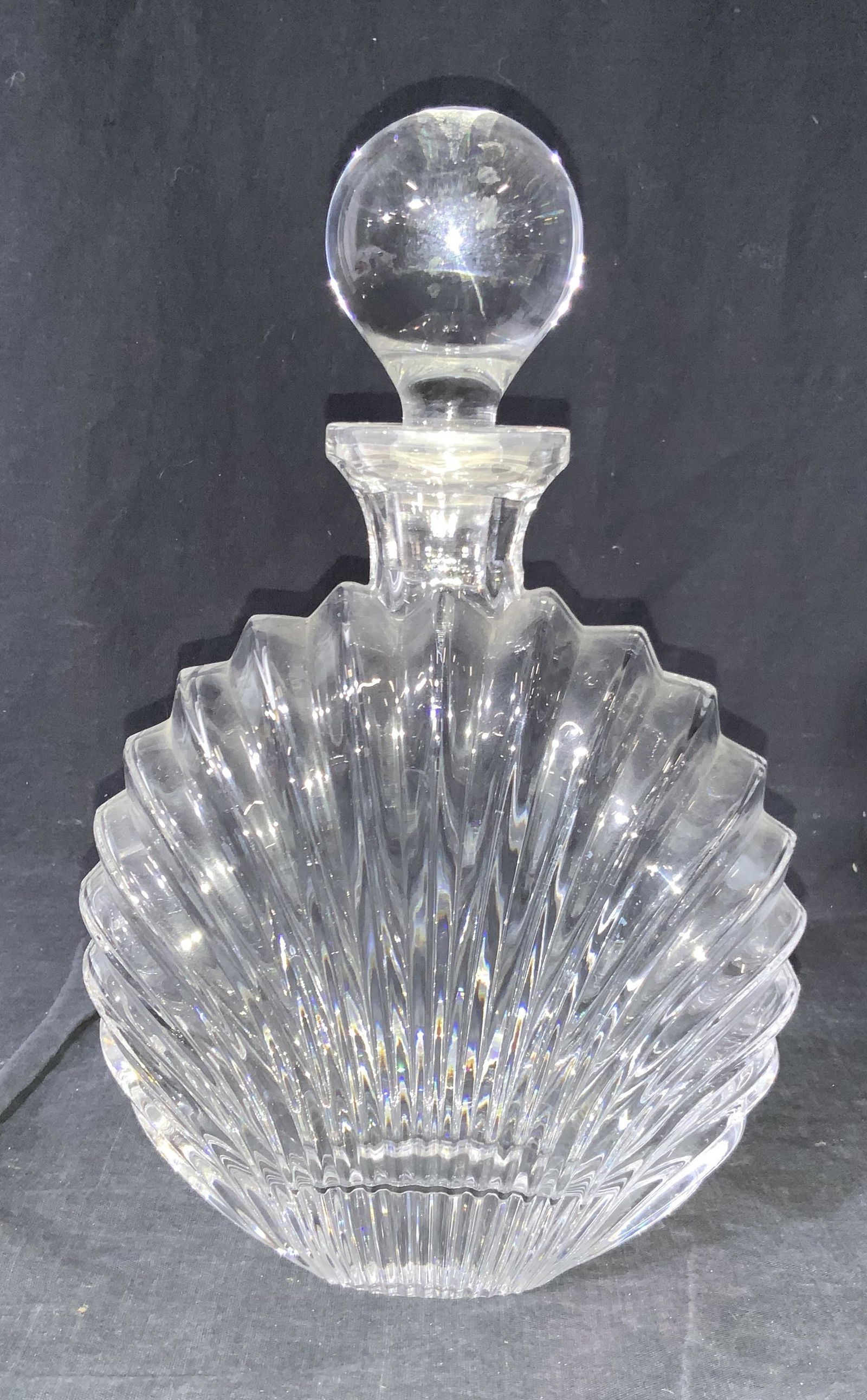 Clear Glass Clam Shell Form Decanter (1 of 6)