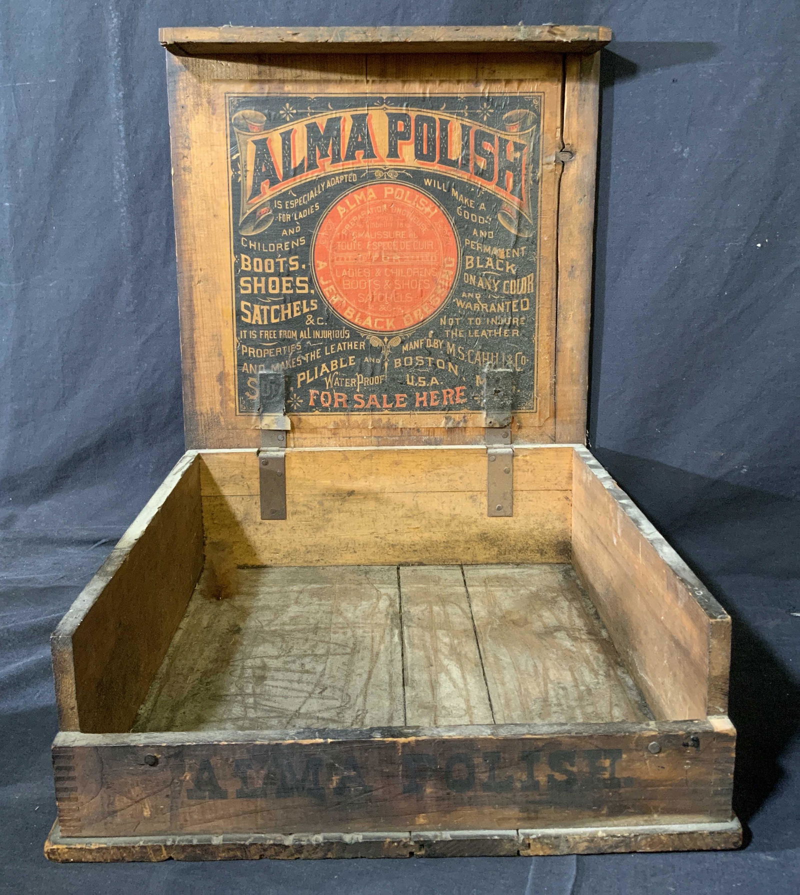 Antique ALMA POLISH Shoe Shine Box (1 of 8)