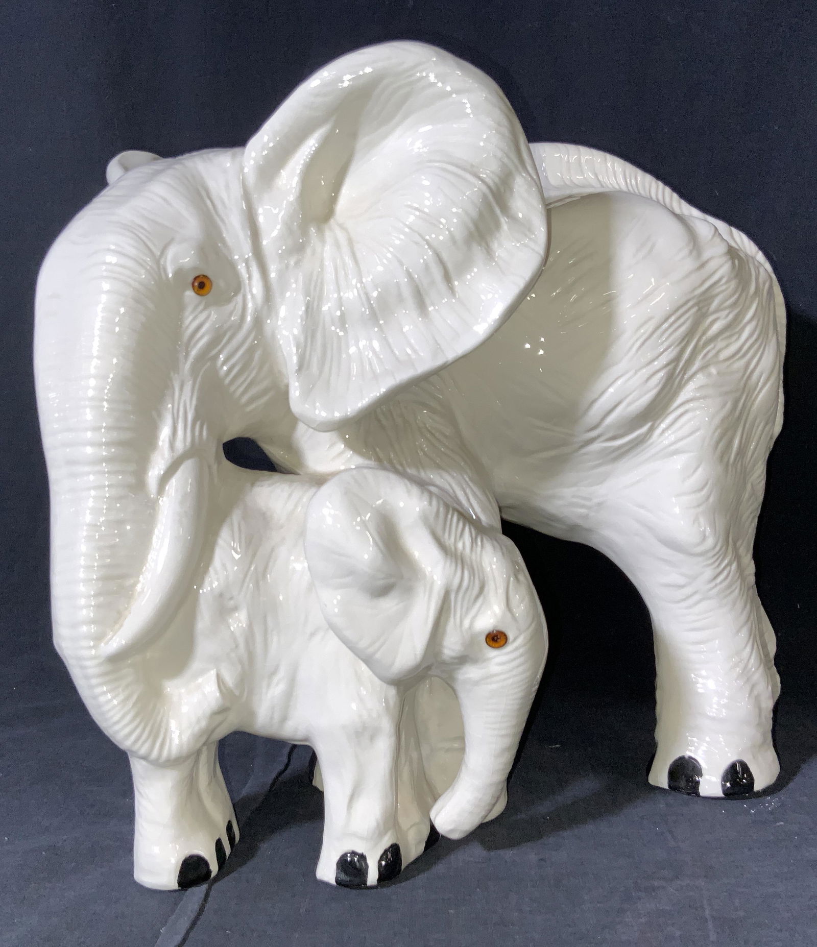 Vntg SR Signed Handmade Ceramic Elephant Figural (1 of 12)