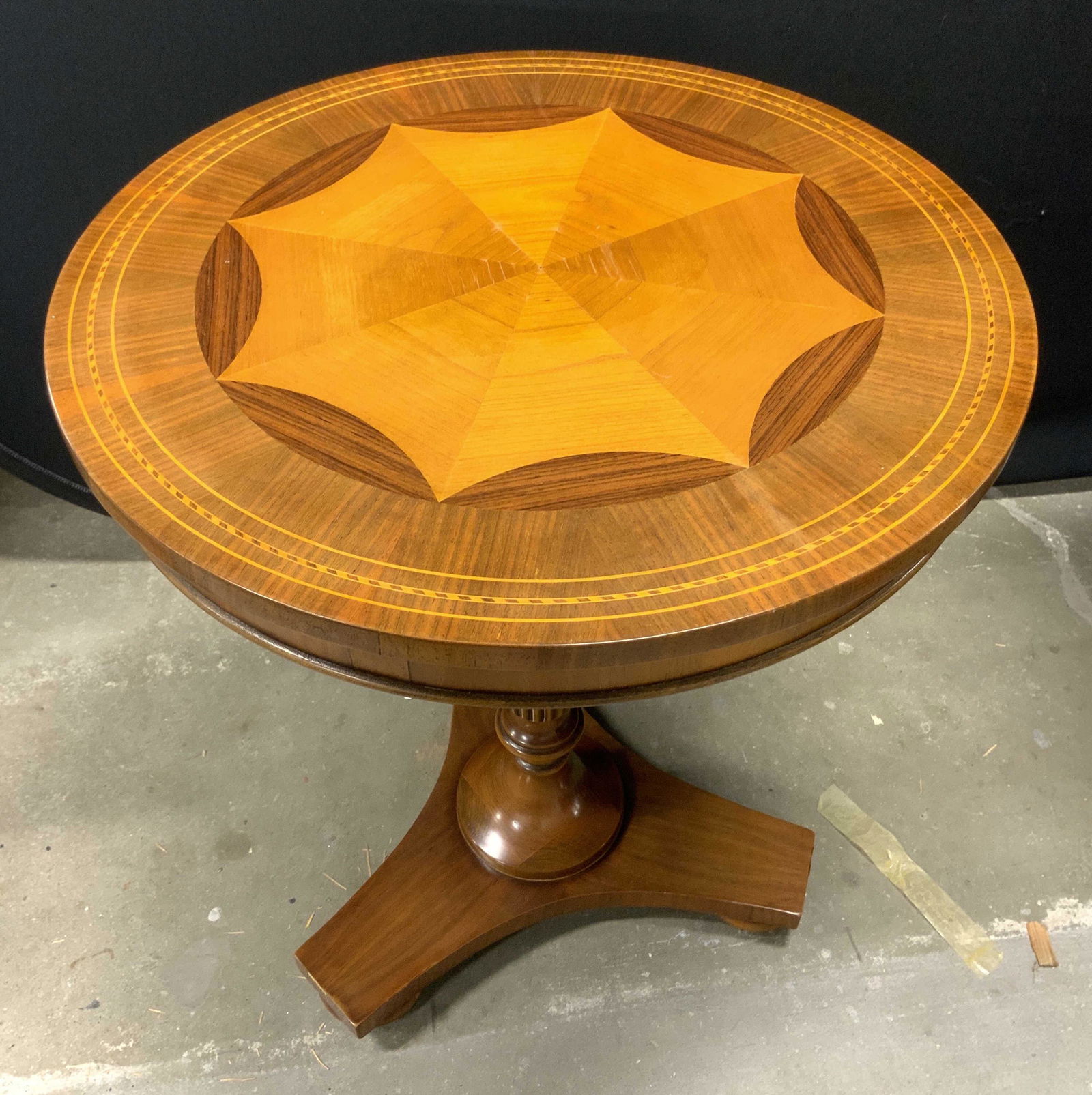 Vntg Italian inlaid Wooden Marquetry Accent Table (1 of 11)