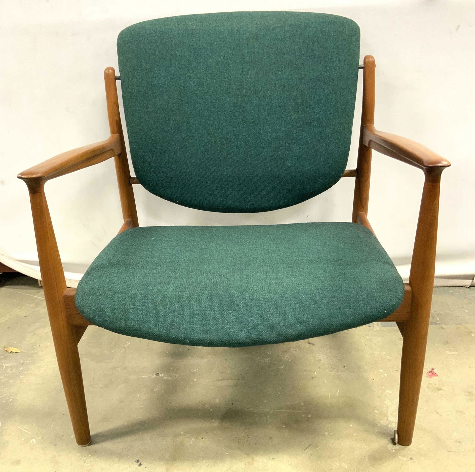 JOHN STUART MCM Danish Modern Lounge Chair (1 of 10)