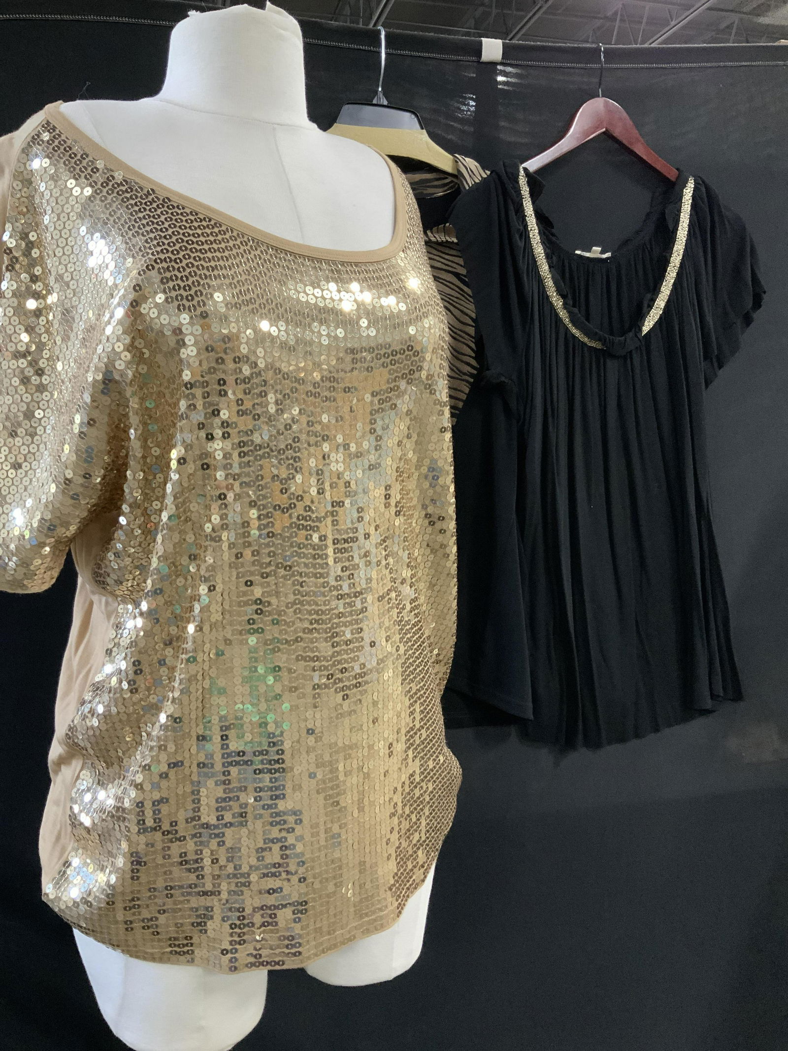 Glitter,Black & Gold Wearables, Michael Kors, more (1 of 8)