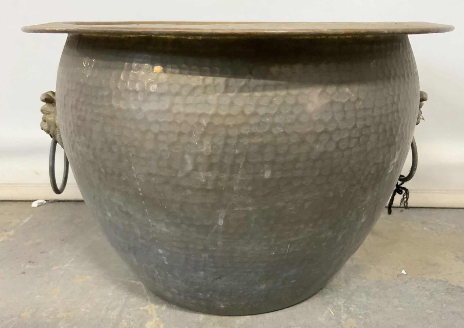 Antique Cache Pot W Temple Lion Head Handles (1 of 7)