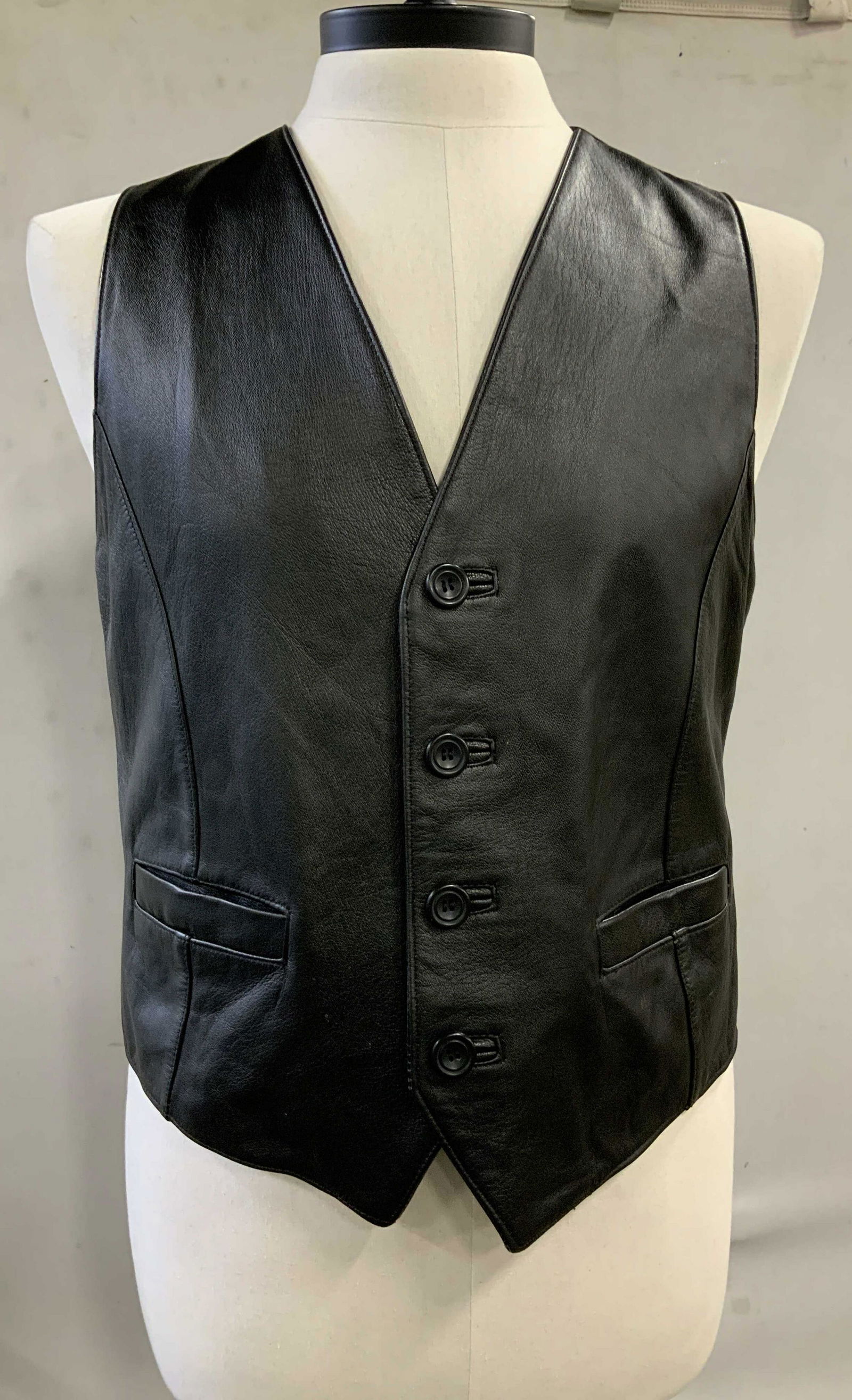 VERA PELLE Men’s Black Leather Vest, Italy (1 of 7)