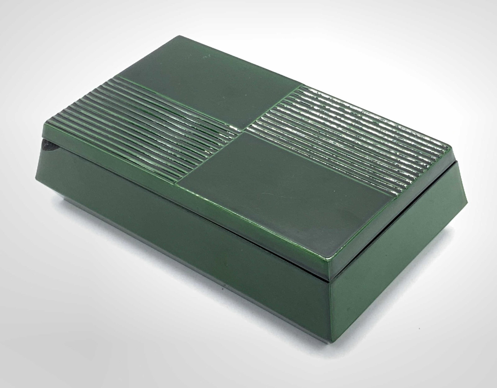 Vintage Green Lacquer Lidded Trinket Box, Japan (1 of 9)