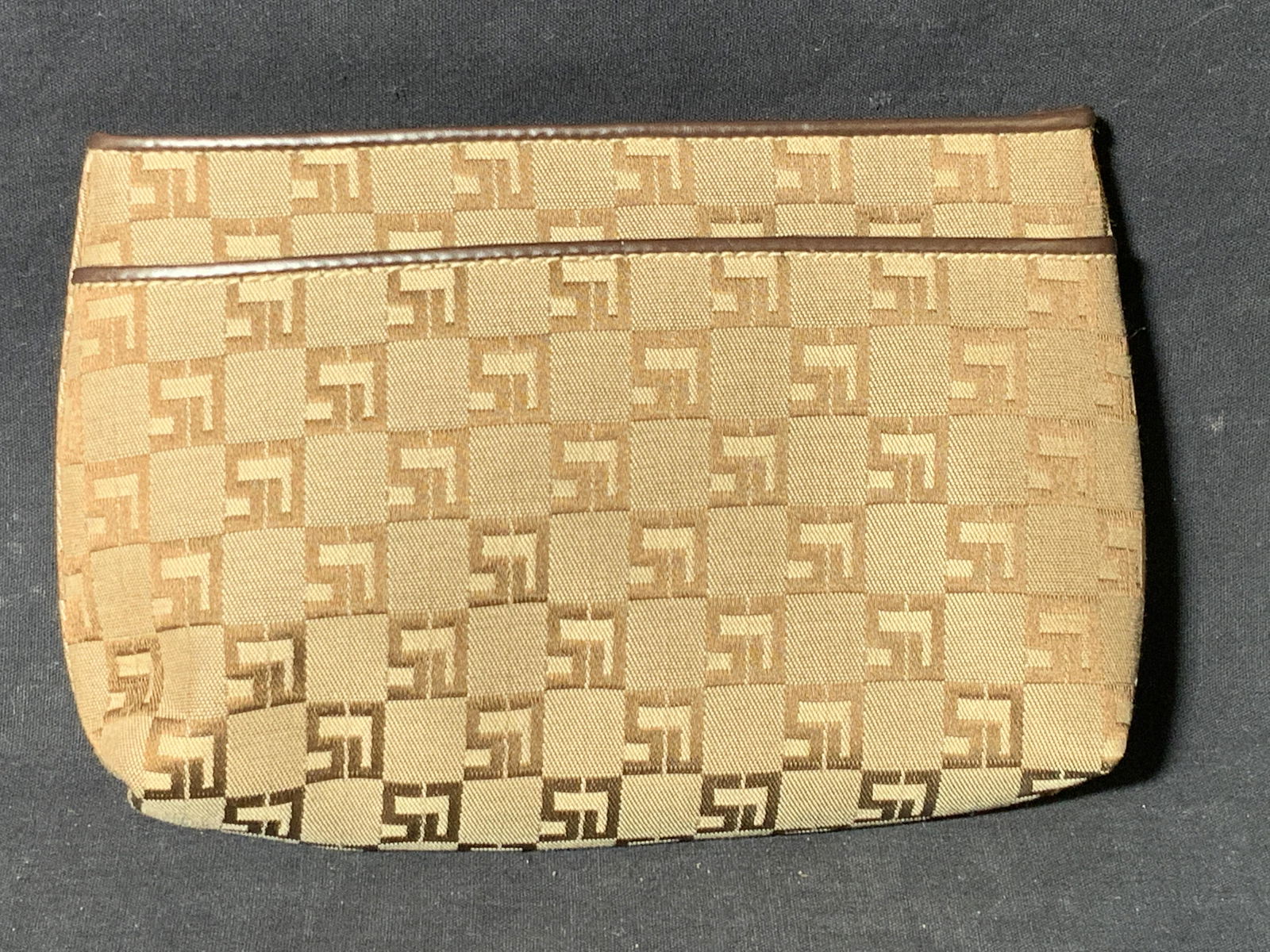 ST. JOHN Italian Patterned Ladies Clutch (1 of 9)