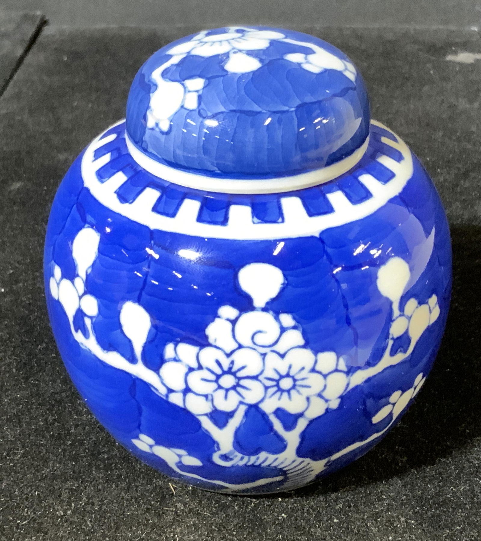 Asian Ceramic Ginger Jar (1 of 5)