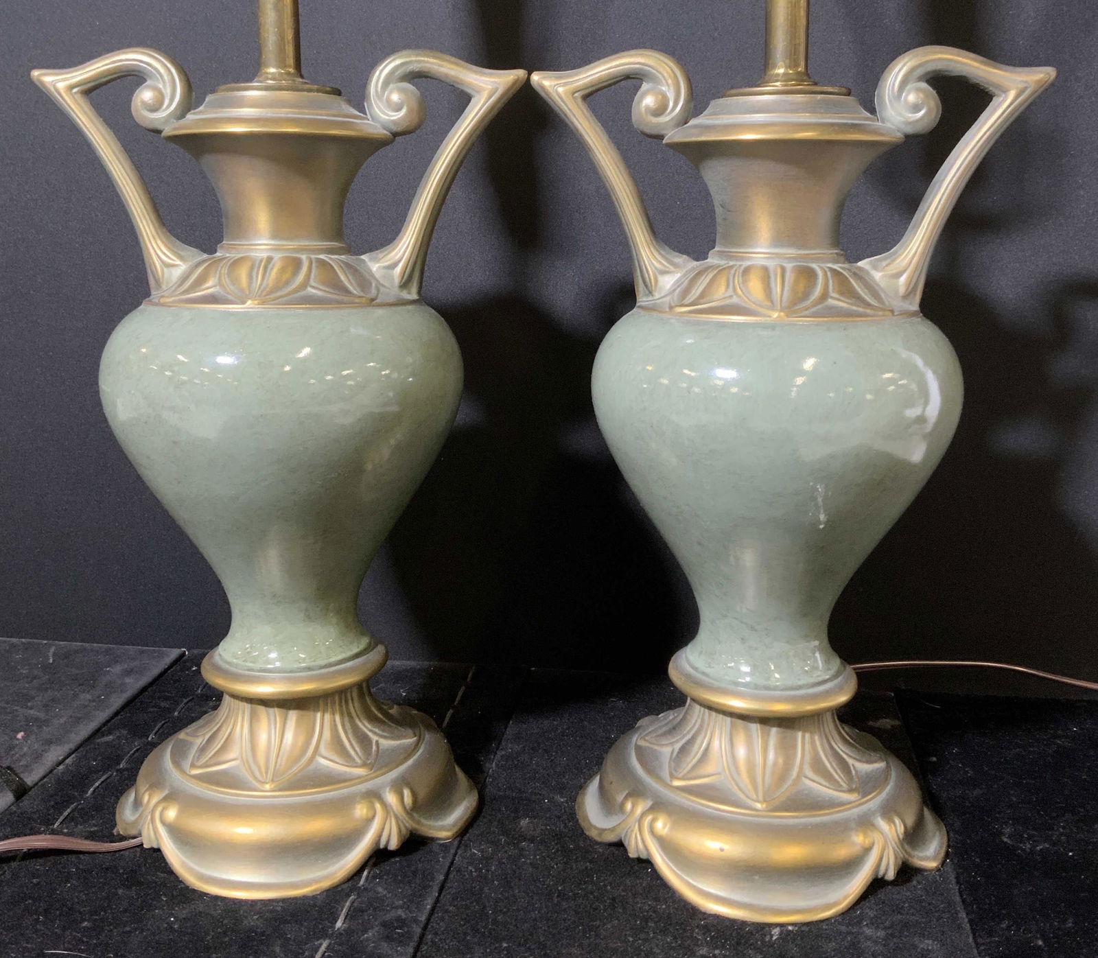 Pair Ceramic Urn Tabletop Lamps (1 of 5)