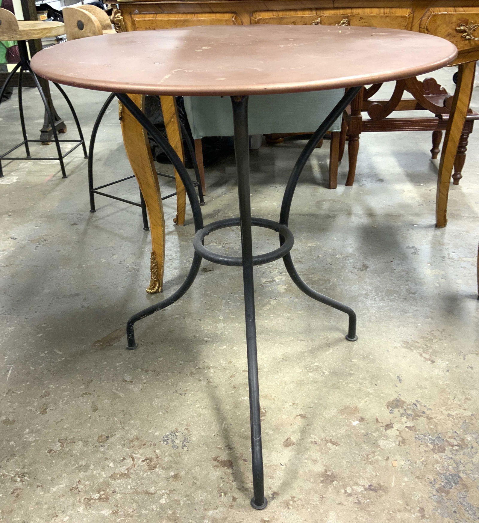 Vintage Round Outdoor Metal Table (1 of 8)