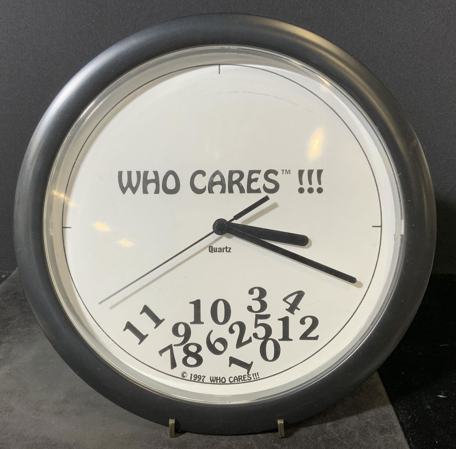 WHO CARES!!! QUARTZ Clock (1 of 4)