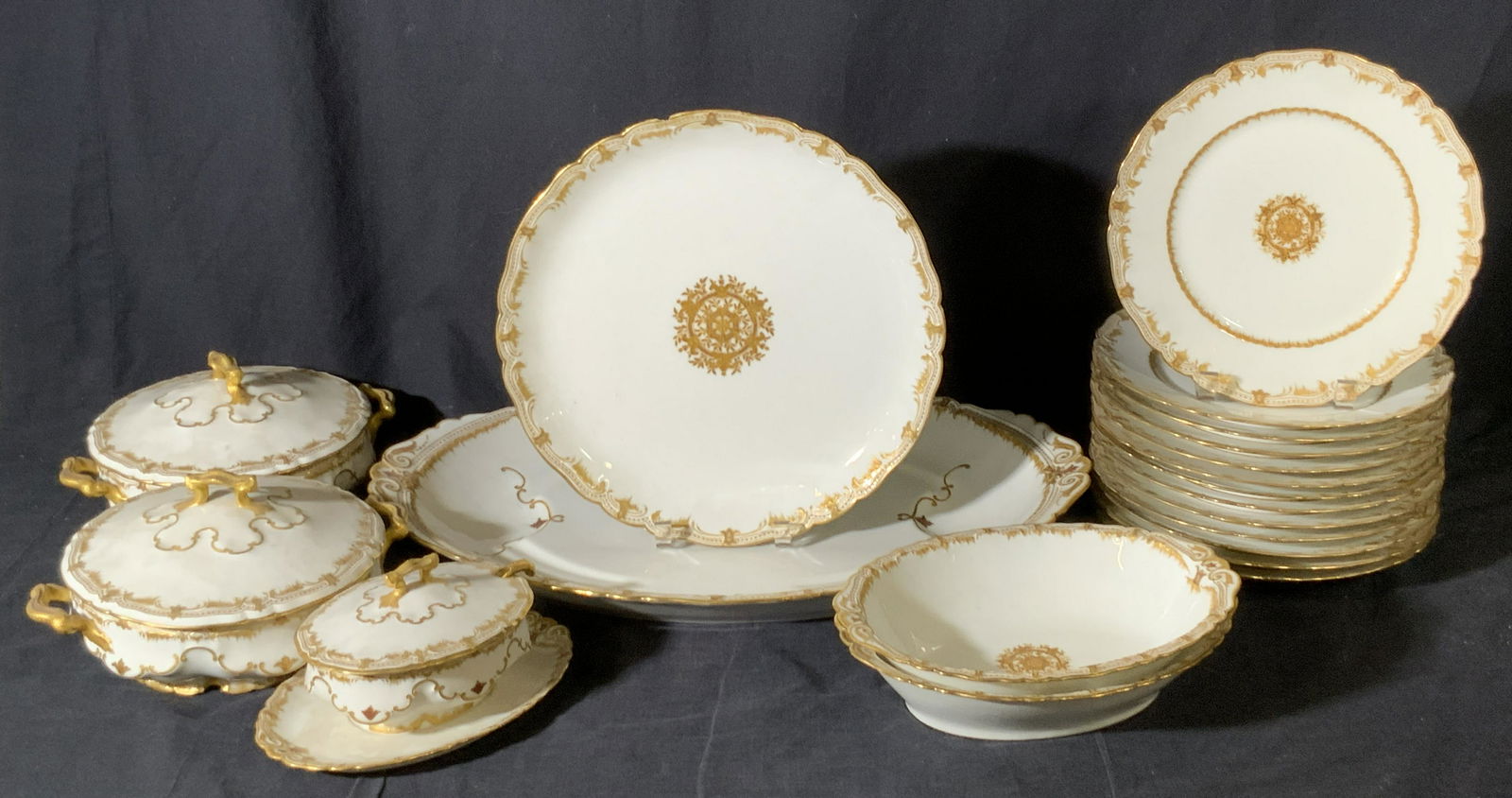 20pc Vintage HAVILAND French Porcelain Dinnerware (1 of 11)