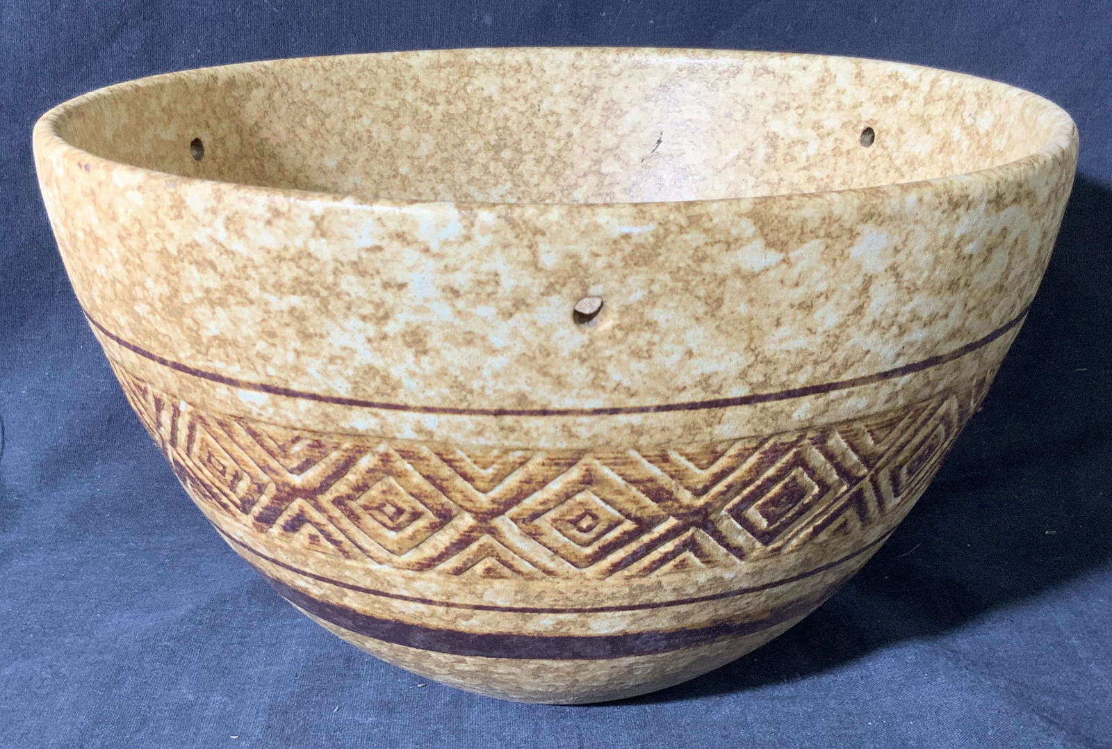 Vintage Signed Ceramic Bowl / Planter (1 of 8)