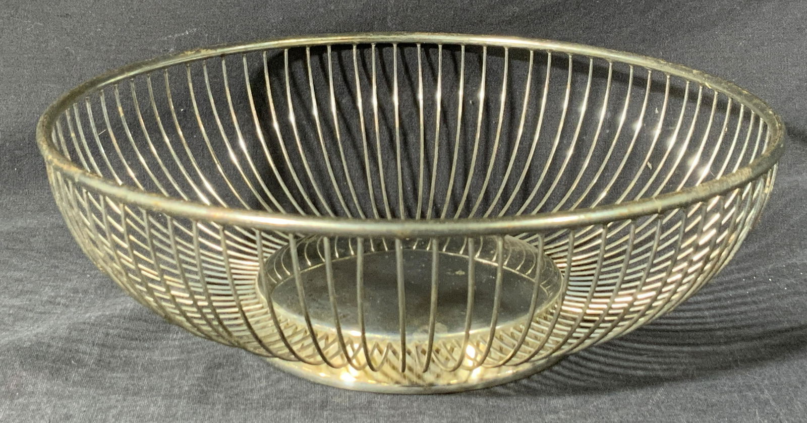 Vntg RAIMOND SILVERPLATE Italian Bread Basket (1 of 8)