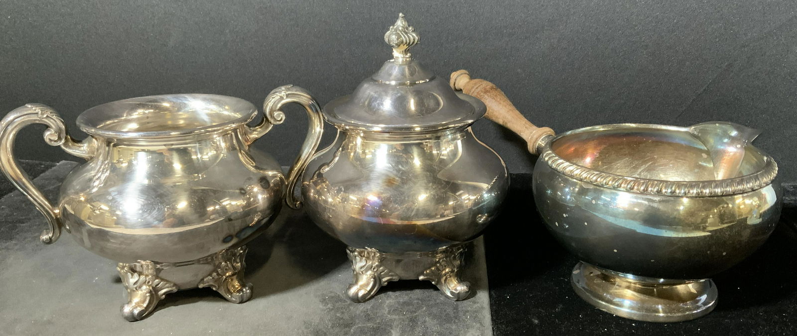 Group Lot 3 SILVERPLATED Tabletop Accessories (1 of 5)