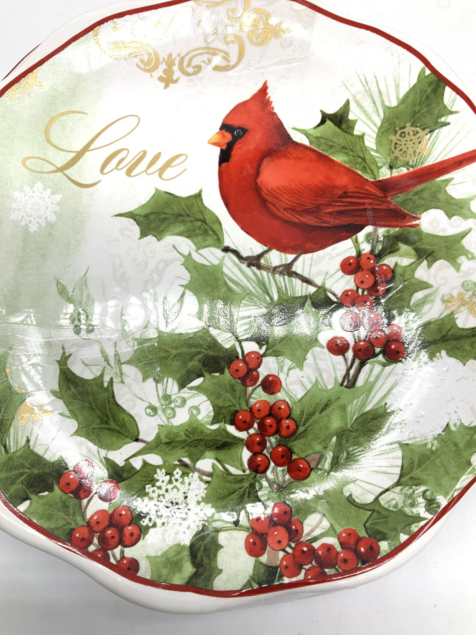 4 Cardinal, Ivy ,Berry Holiday Ceramic Plates, New (1 of 6)