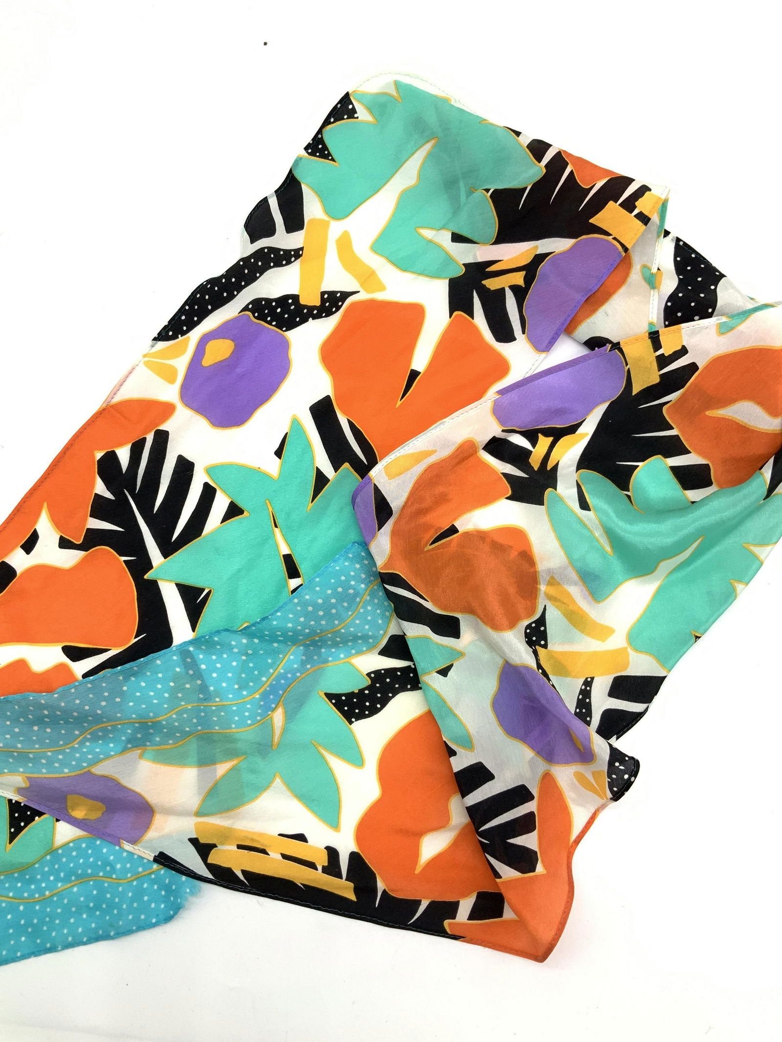 Grp 5 Ladies Silk and Polyester Fashion Scarves (1 of 8)