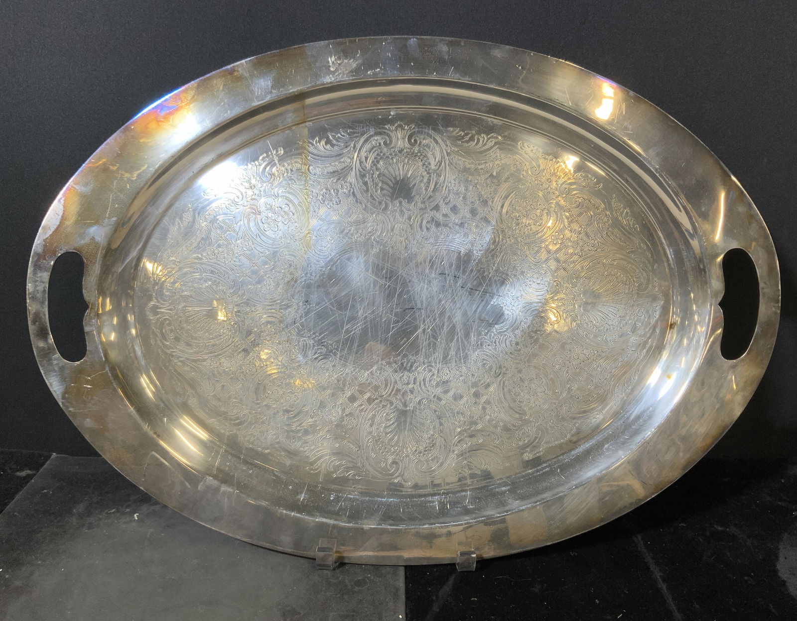 REED & BARTON Handled Silver Plated Tray (1 of 7)