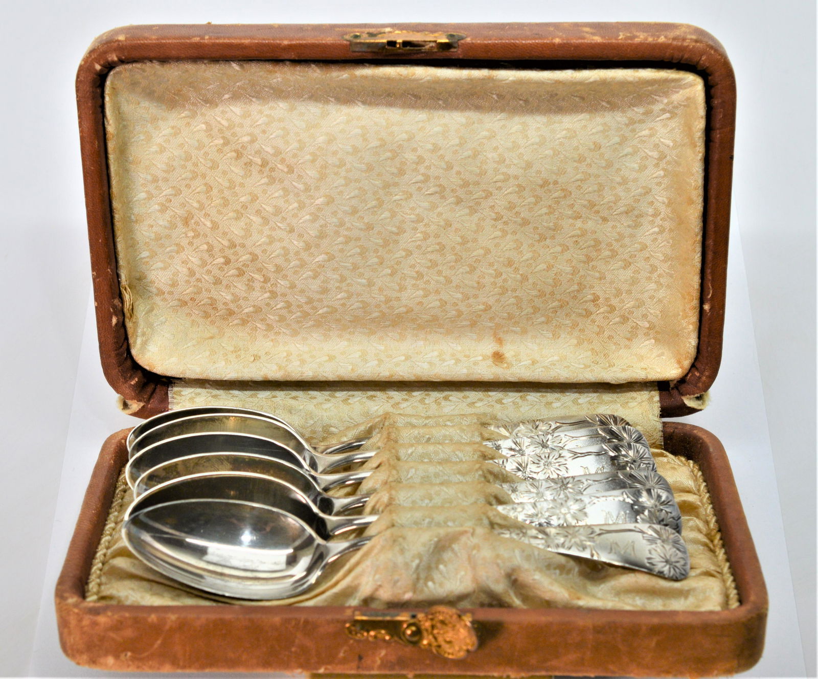 Antique English Sterling Silver Teaspoons in Box (1 of 5)