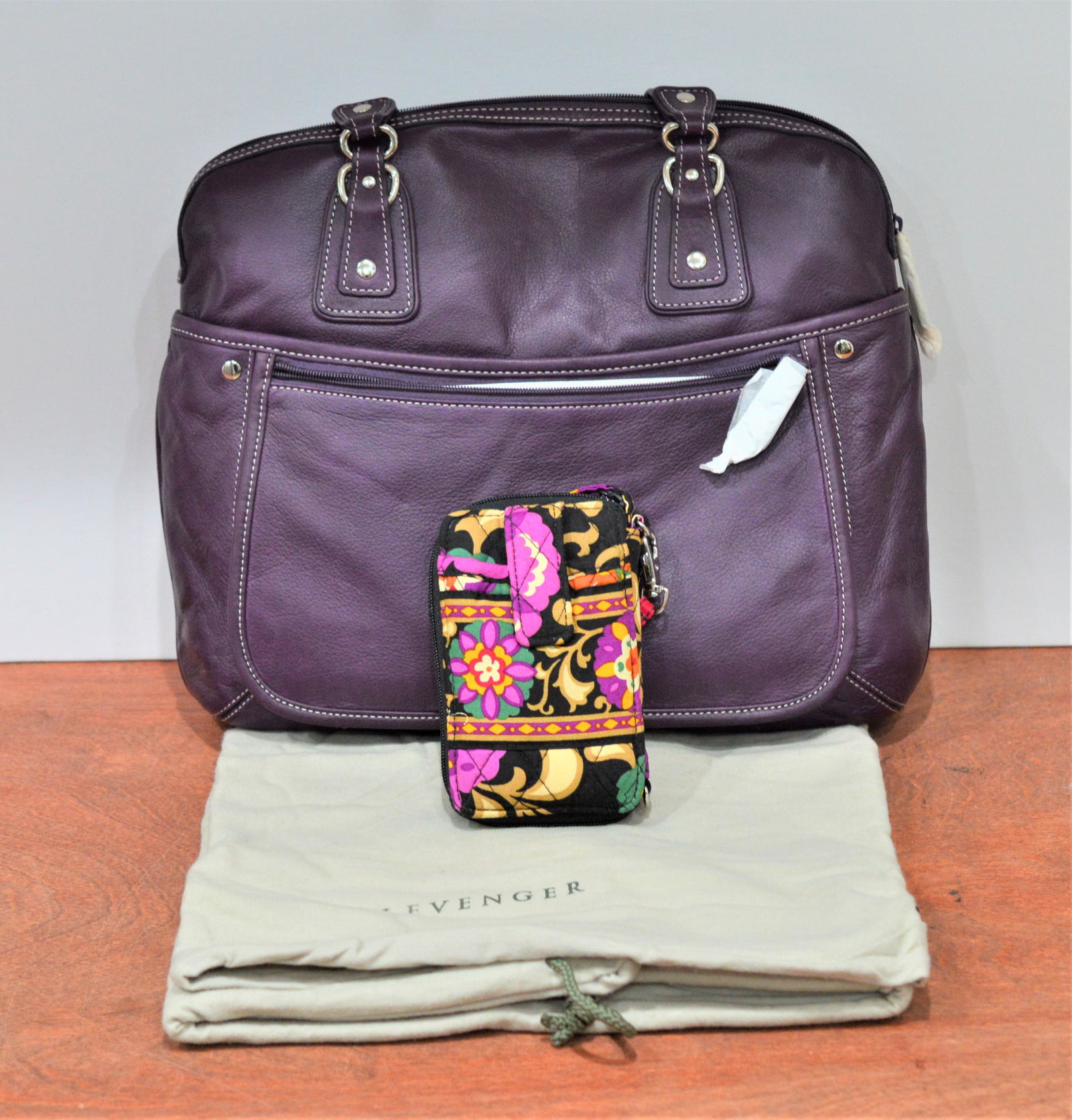 Levenger Handbag & Vera Bradley Wristlet (1 of 4)