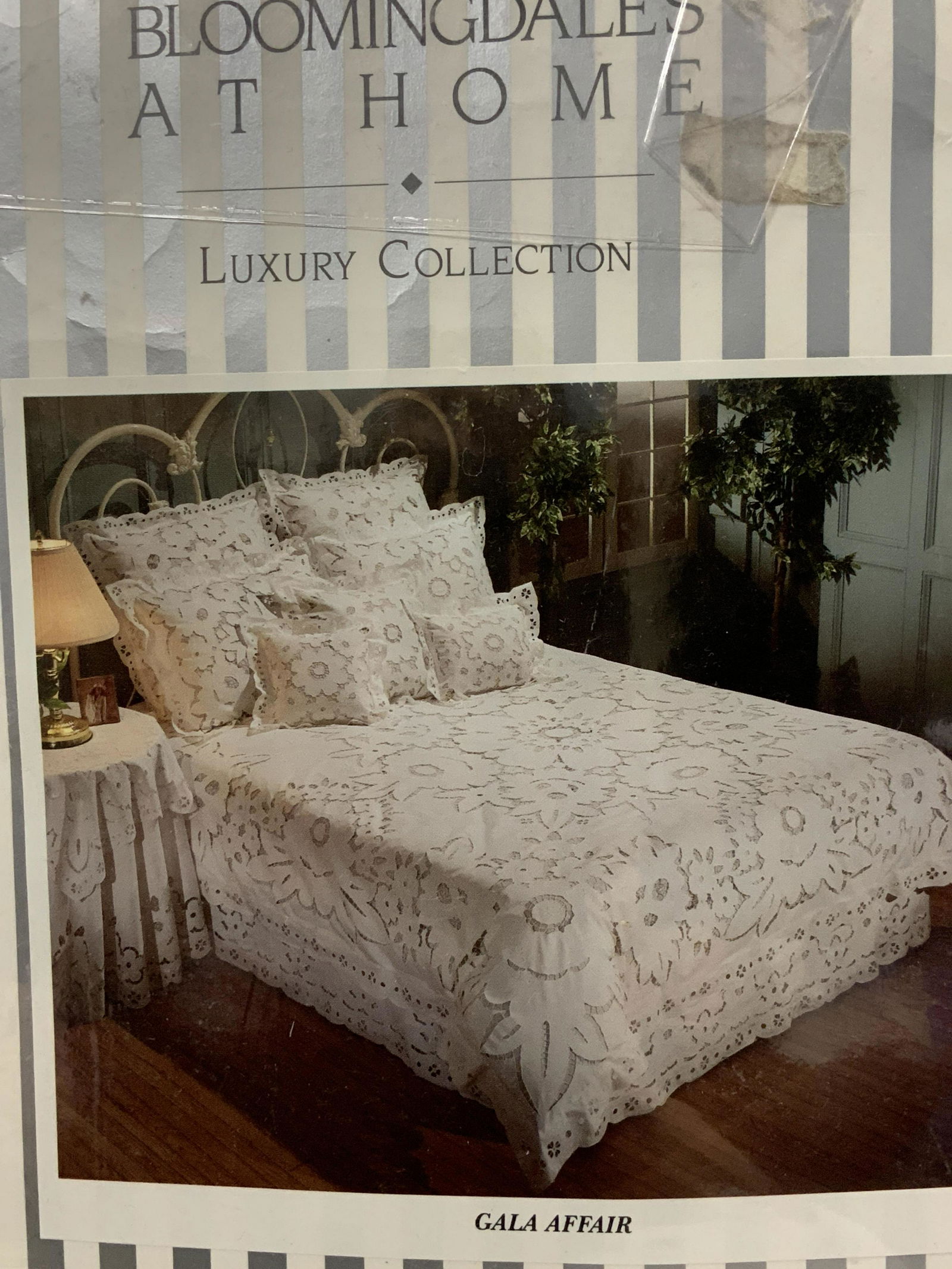 Bloomingdale’s Luxury Cotton Duvet Set NIP: New old Stock Never used bed duvet, crisp white KING SIZE with 2 European shams. Marked Bloomingdale’s At Home Luxury Collection ‘Gala Affair’ pattern. Washable in warm water. King size cotton d